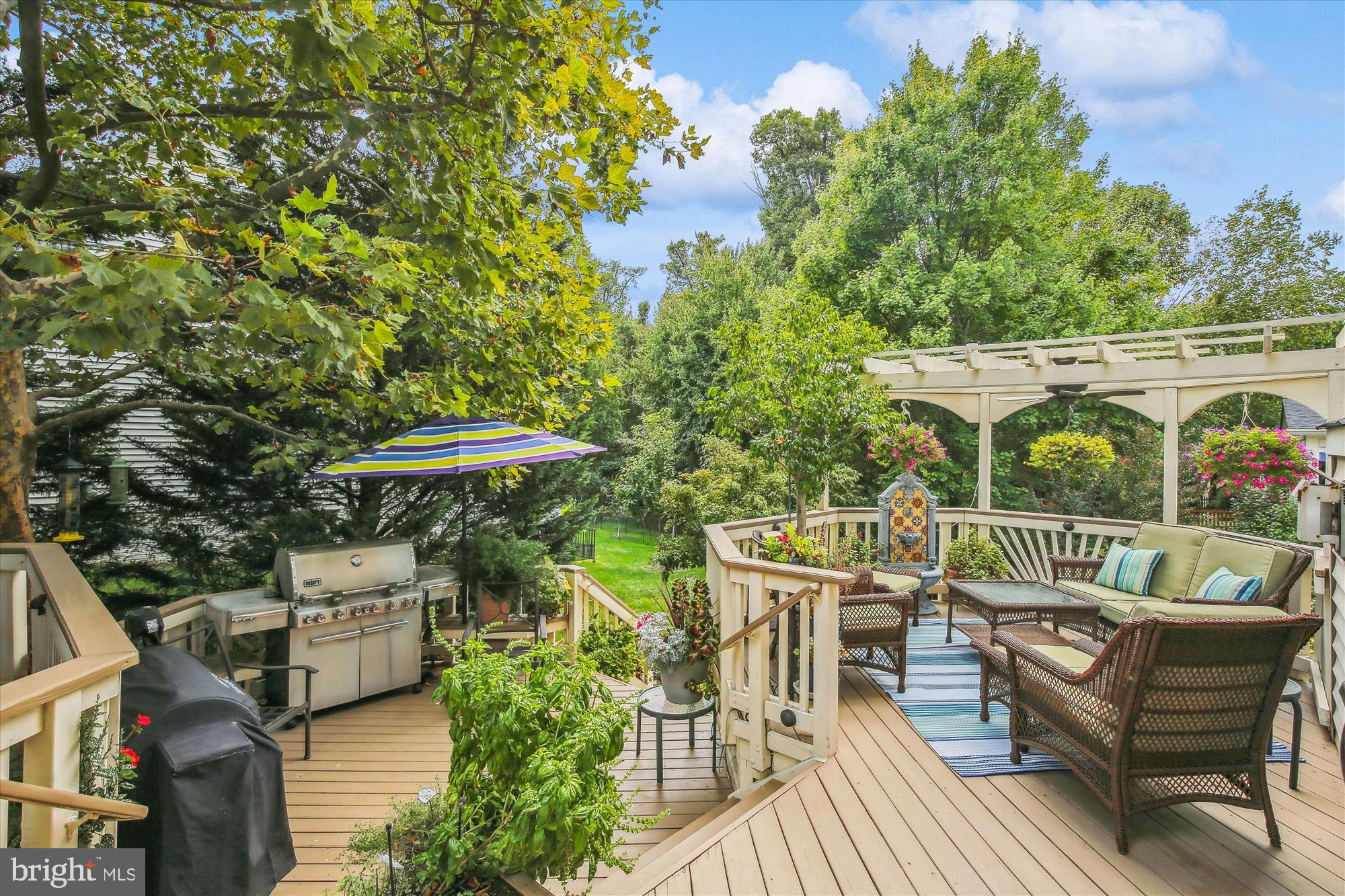 FAIR OAKS GLEN - Residential