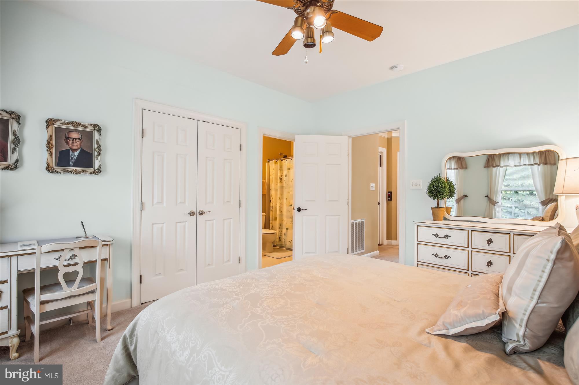 FAIR OAKS GLEN - Residential