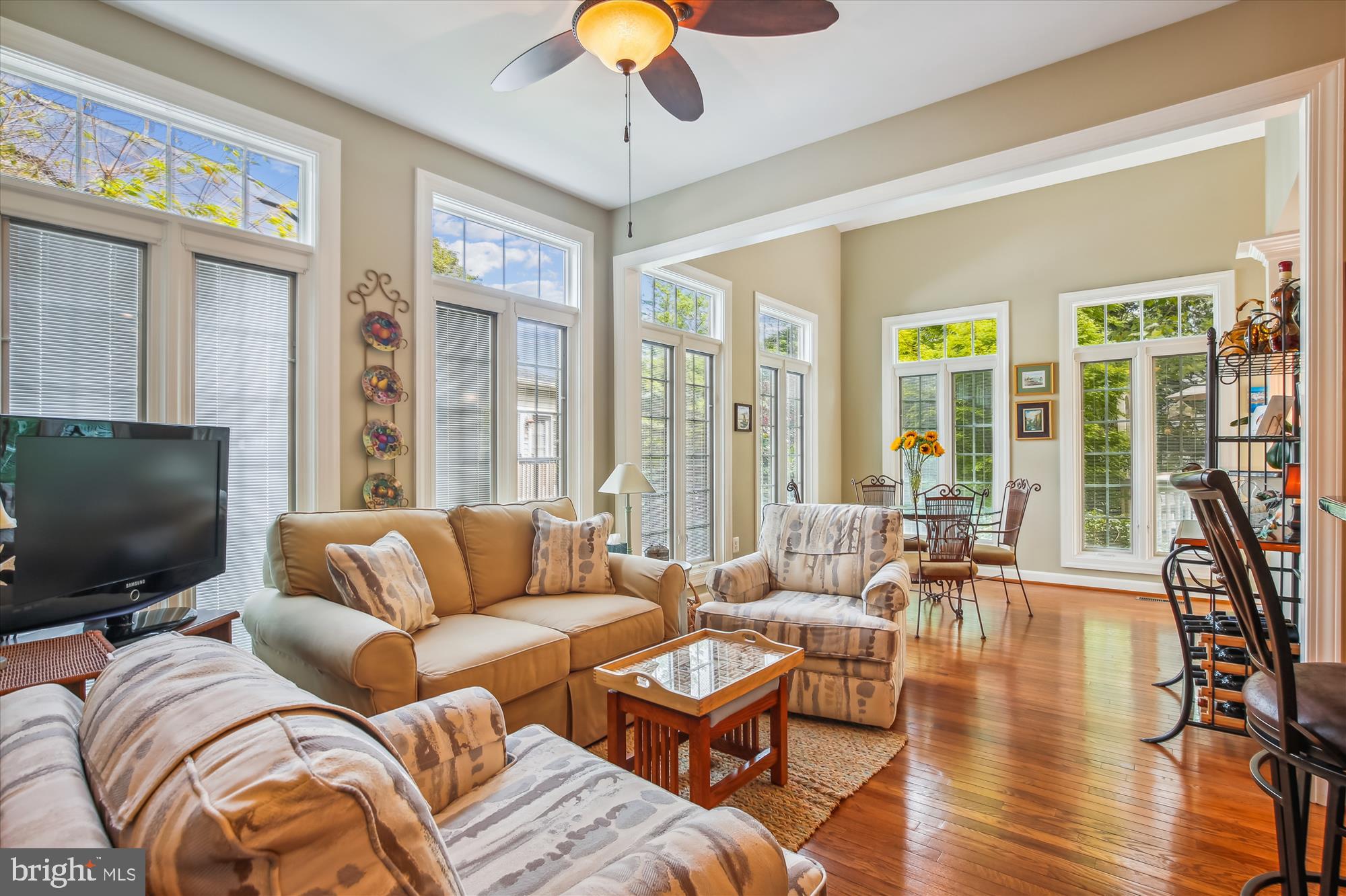 FAIR OAKS GLEN - Residential