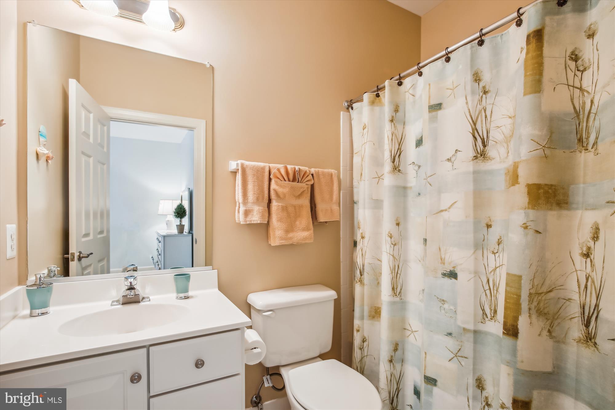 FAIR OAKS GLEN - Residential