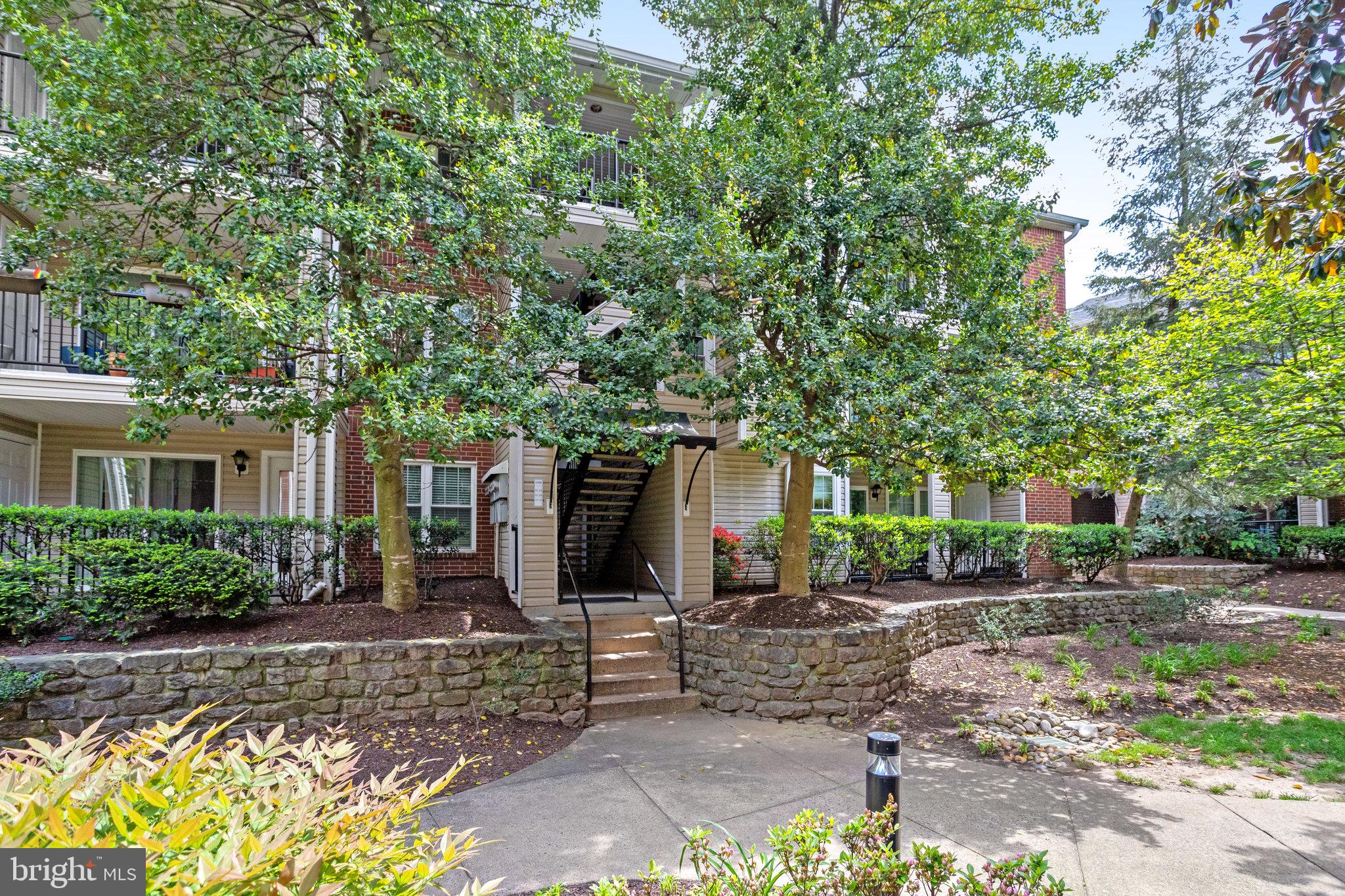 POINTE AT PARK CENTER - Residential