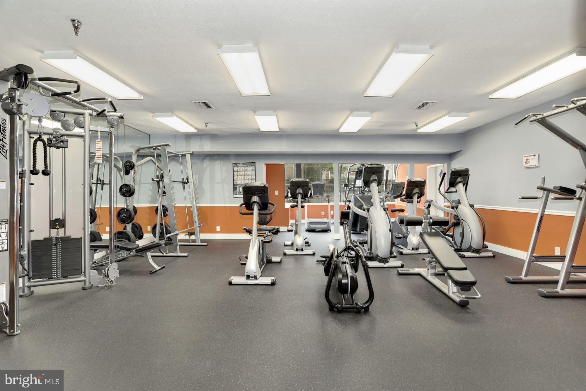 POINTE AT PARK CENTER - Residential