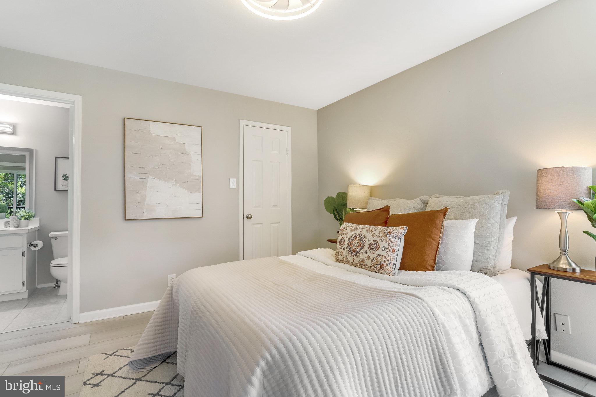 POINTE AT PARK CENTER - Residential