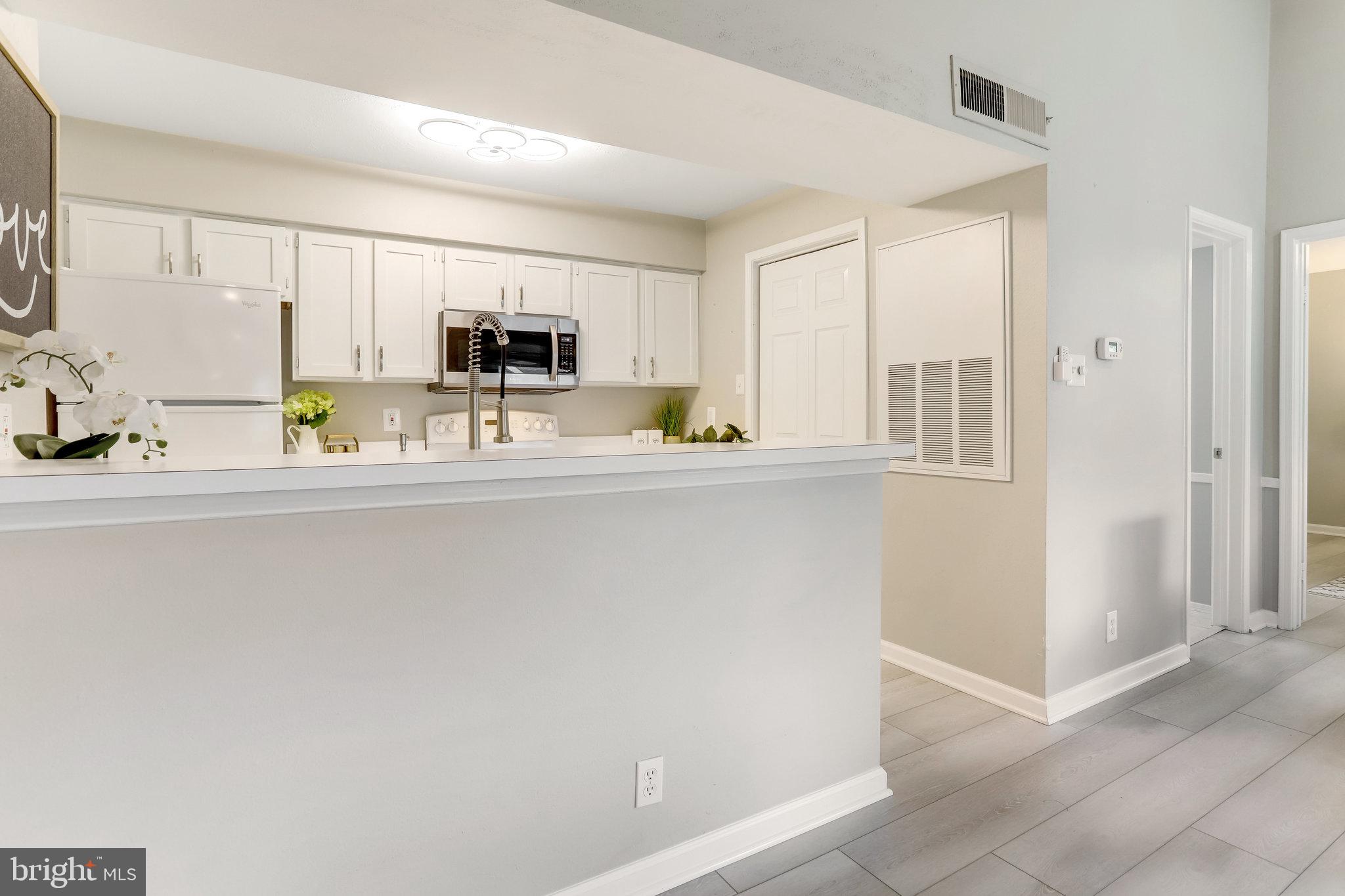 POINTE AT PARK CENTER - Residential