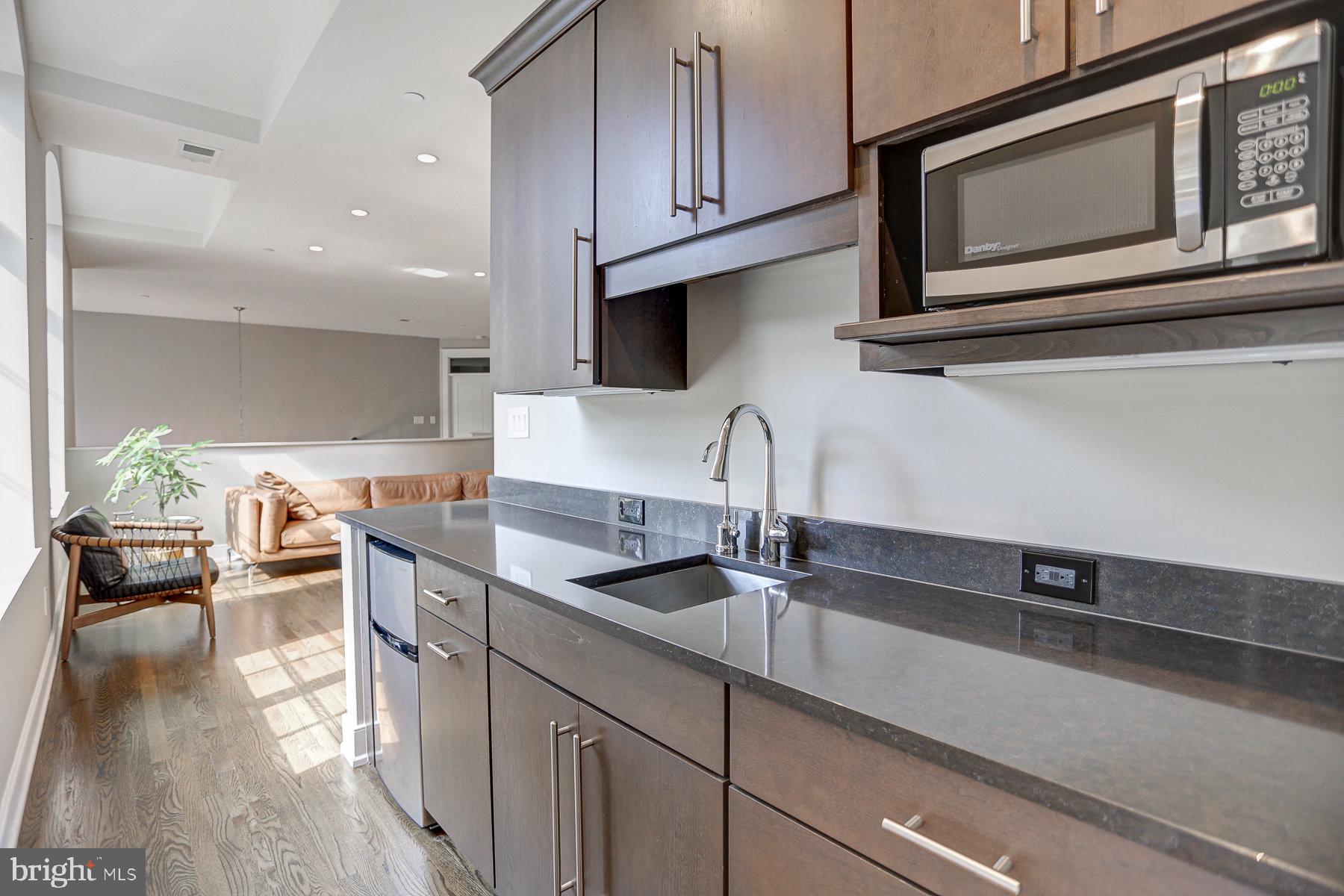 WILLIAMSBURG ESTATES - Residential