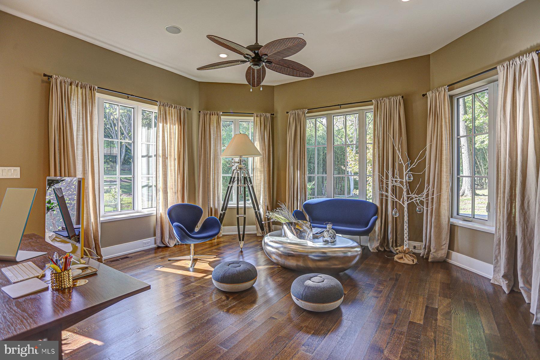 WILLIAMSBURG ESTATES - Residential