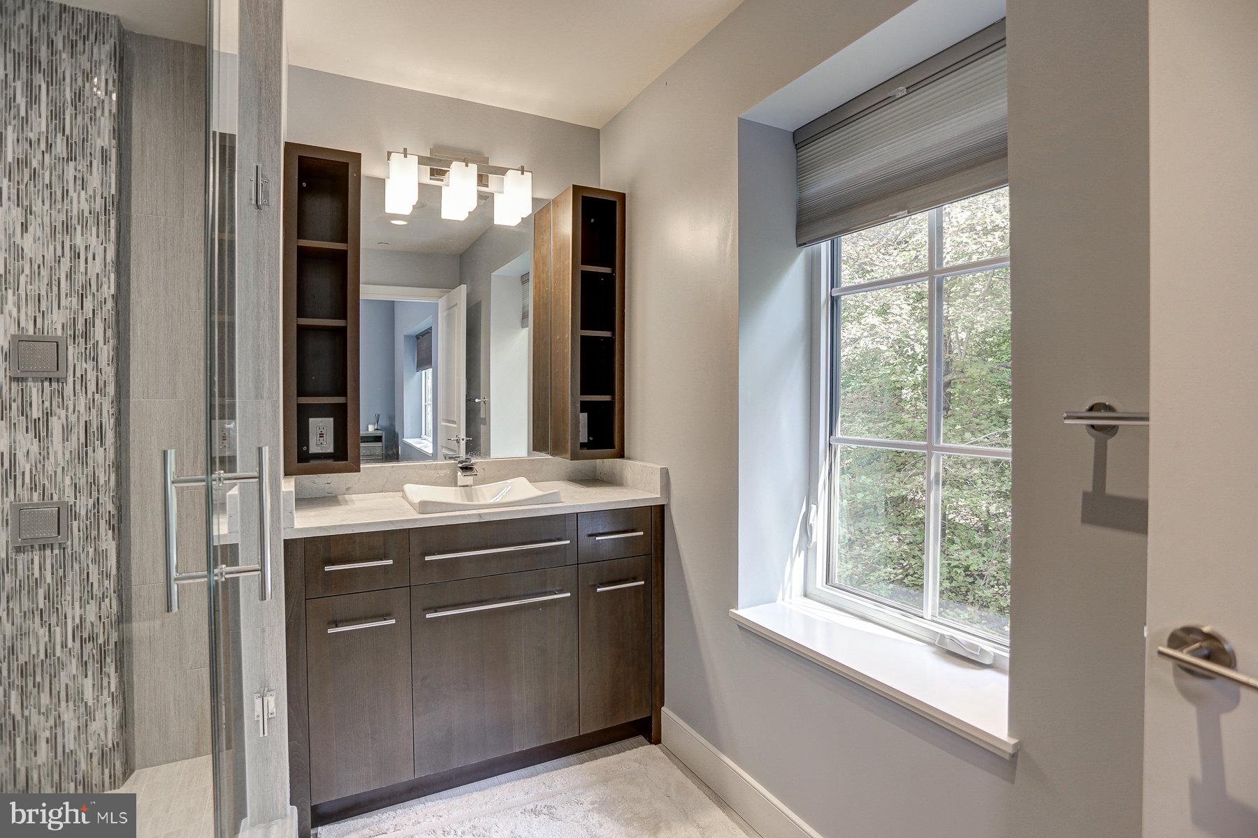 WILLIAMSBURG ESTATES - Residential