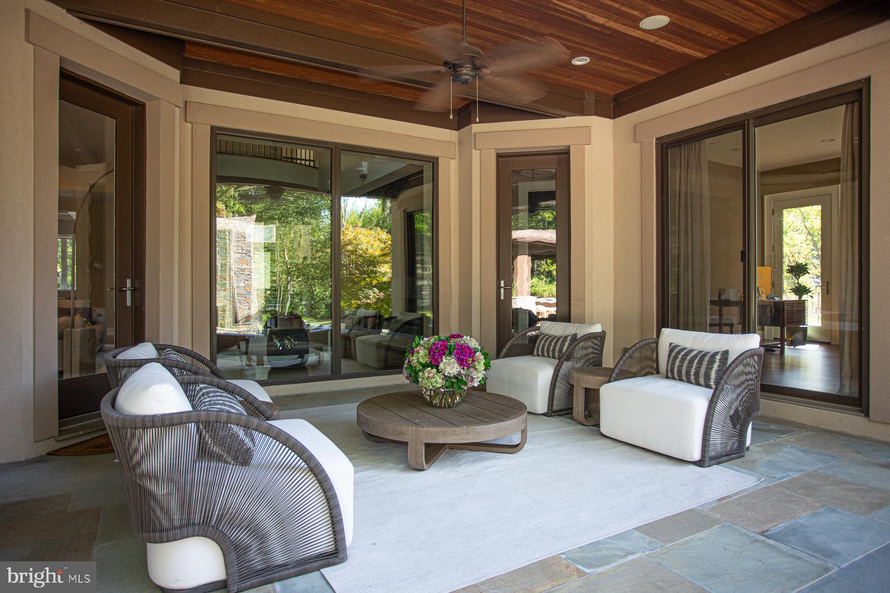 WILLIAMSBURG ESTATES - Residential