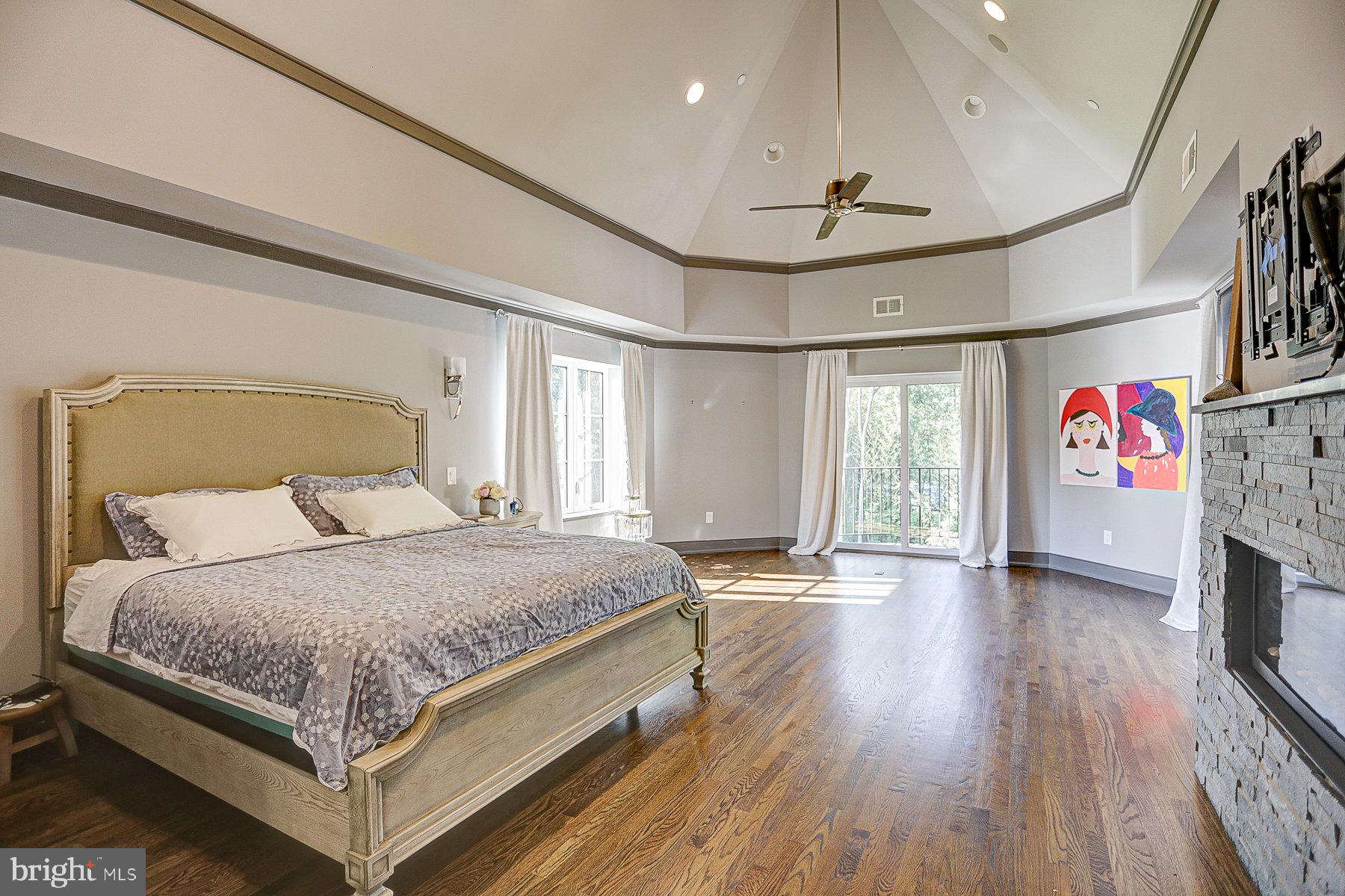 WILLIAMSBURG ESTATES - Residential