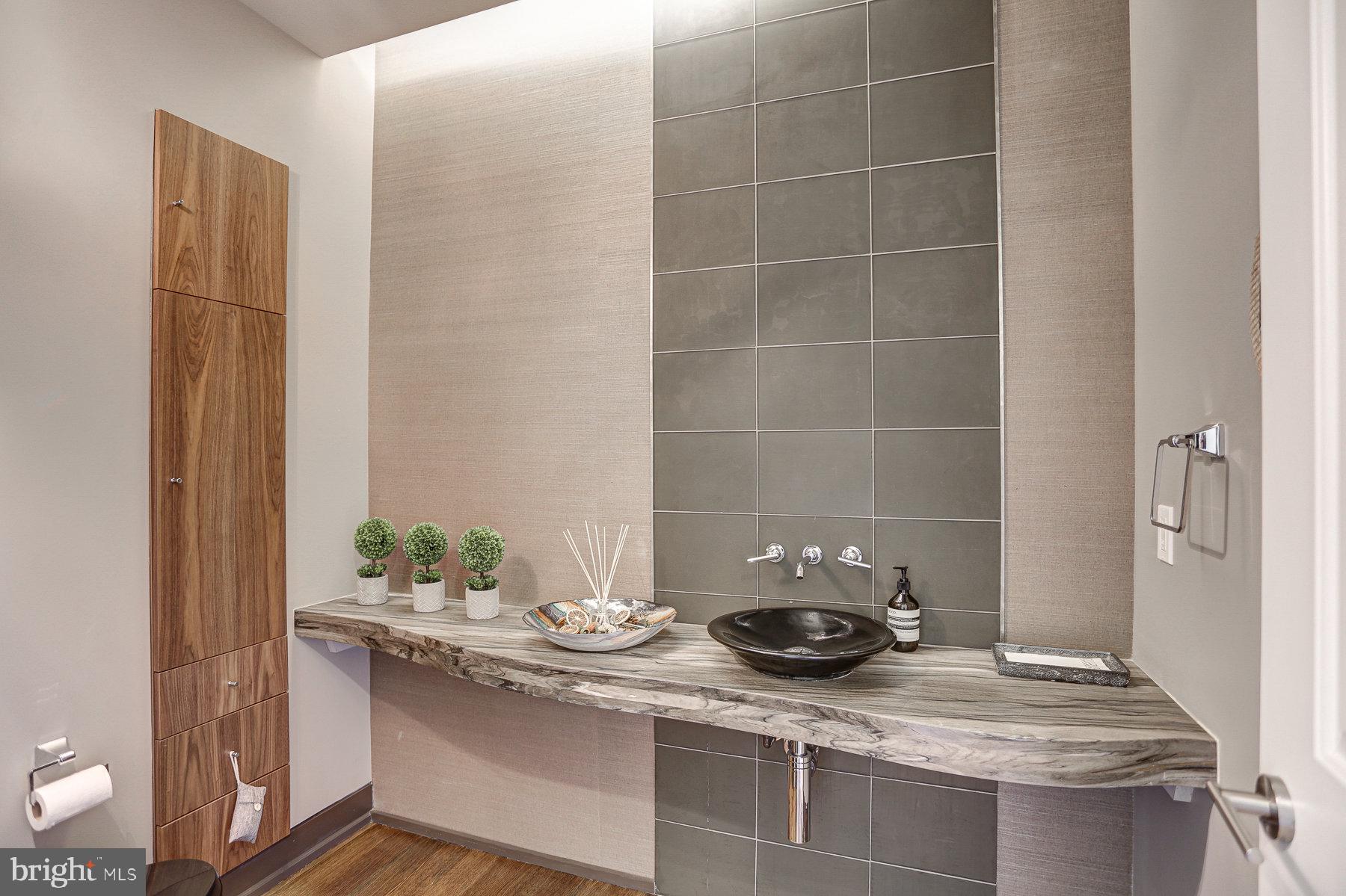 WILLIAMSBURG ESTATES - Residential