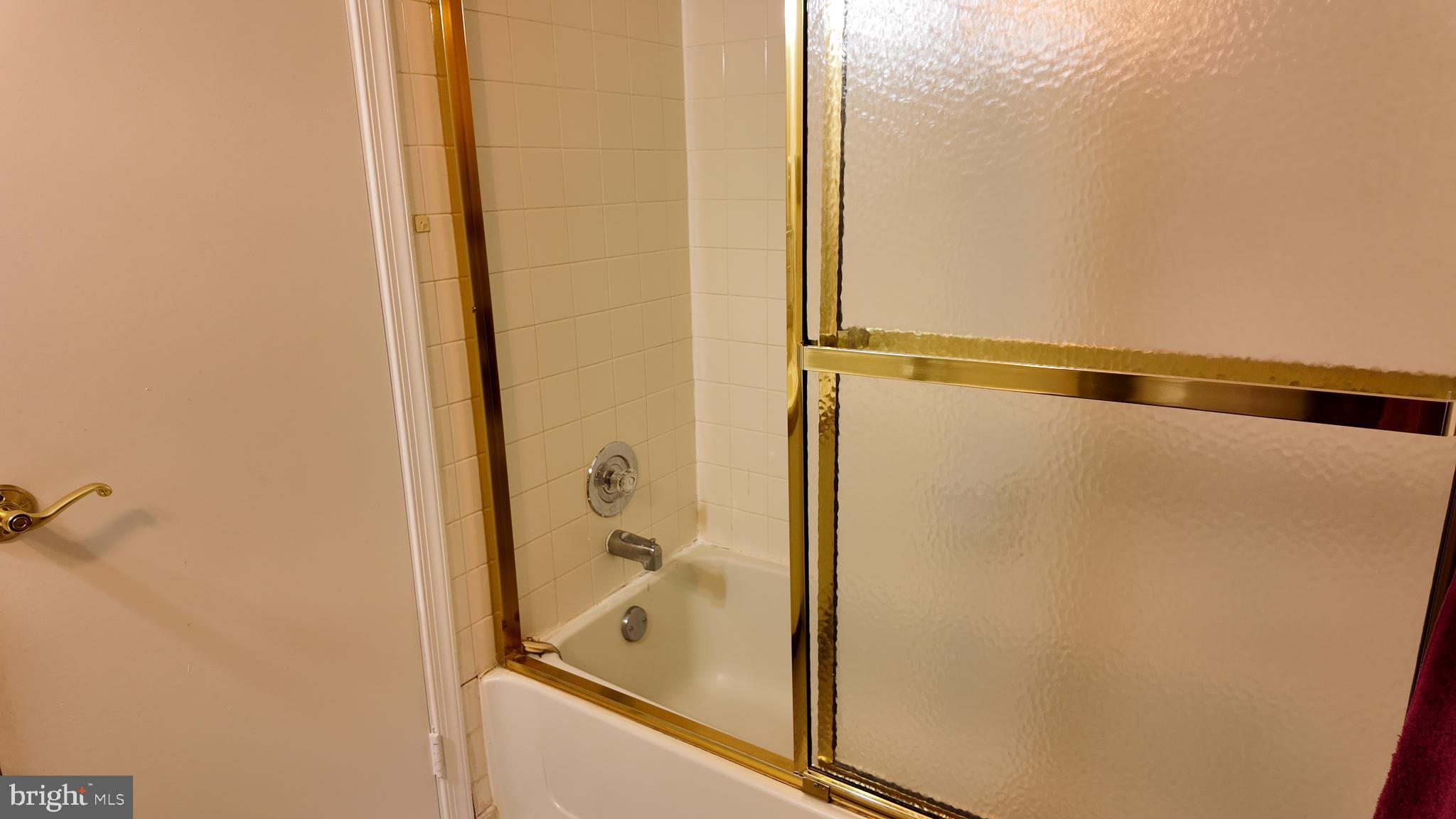 BRISTOE STATION - Residential