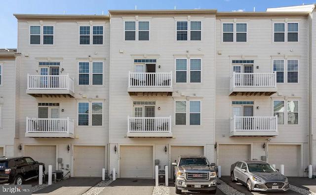 SOMERSET CROSSING - Residential Lease