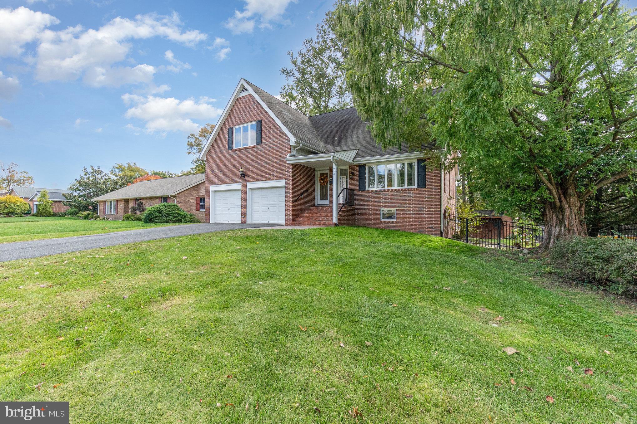 642 WESTWOOD DRIVE