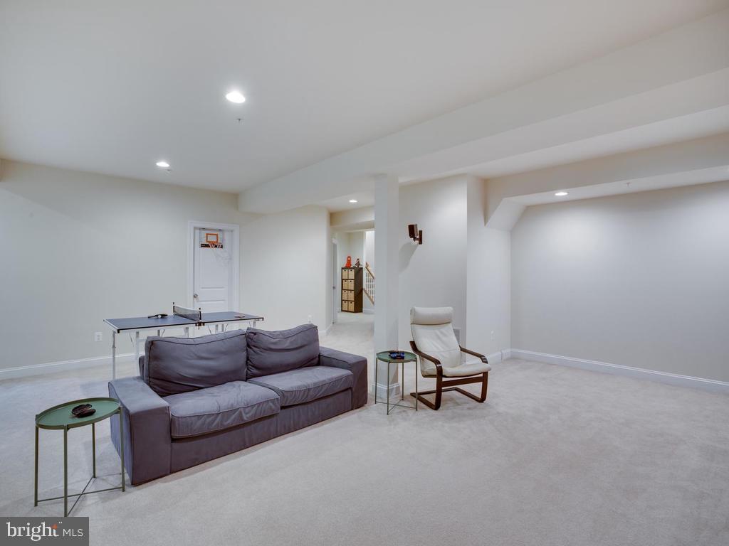 NORTH POINTE SUB - Residential