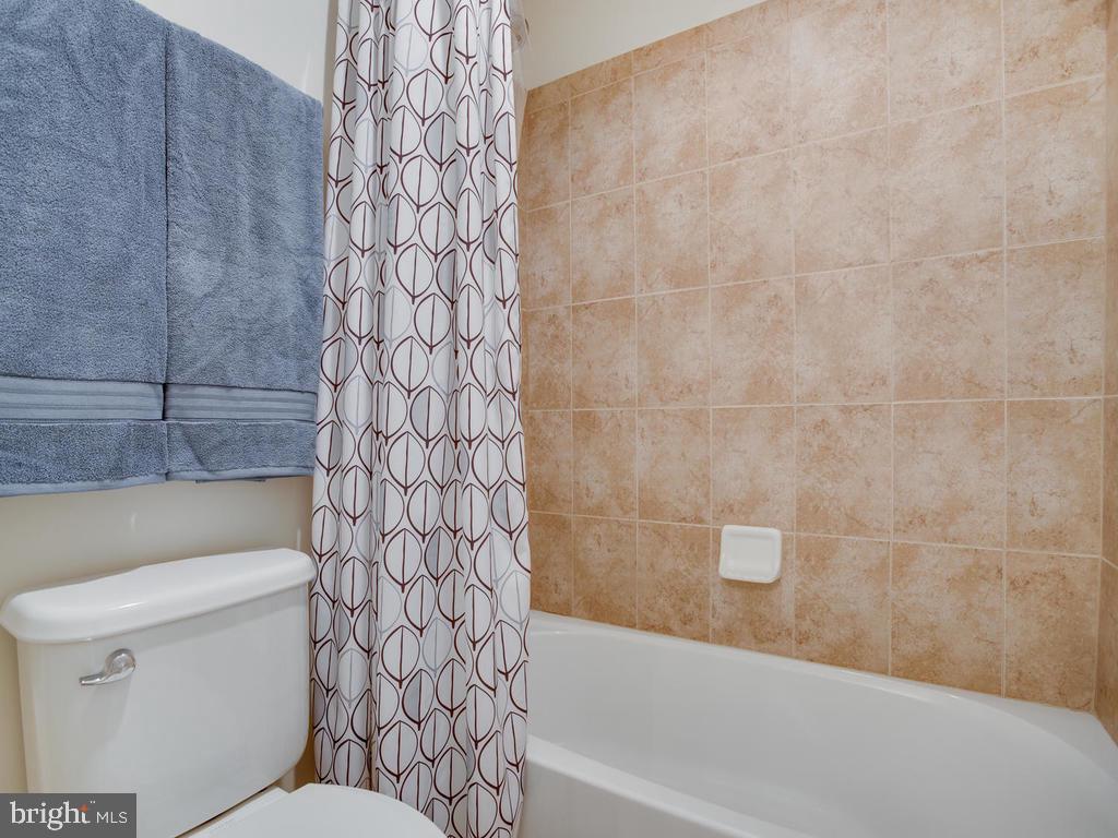 NORTH POINTE SUB - Residential