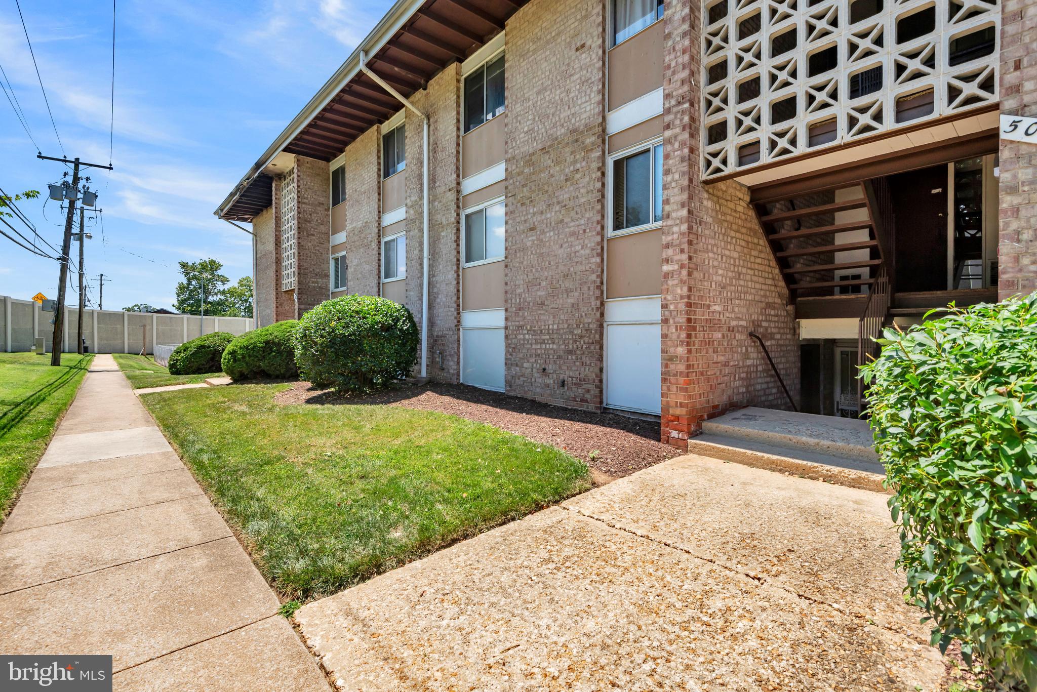 504 WILSON BRIDGE DRIVE 6705B/B1