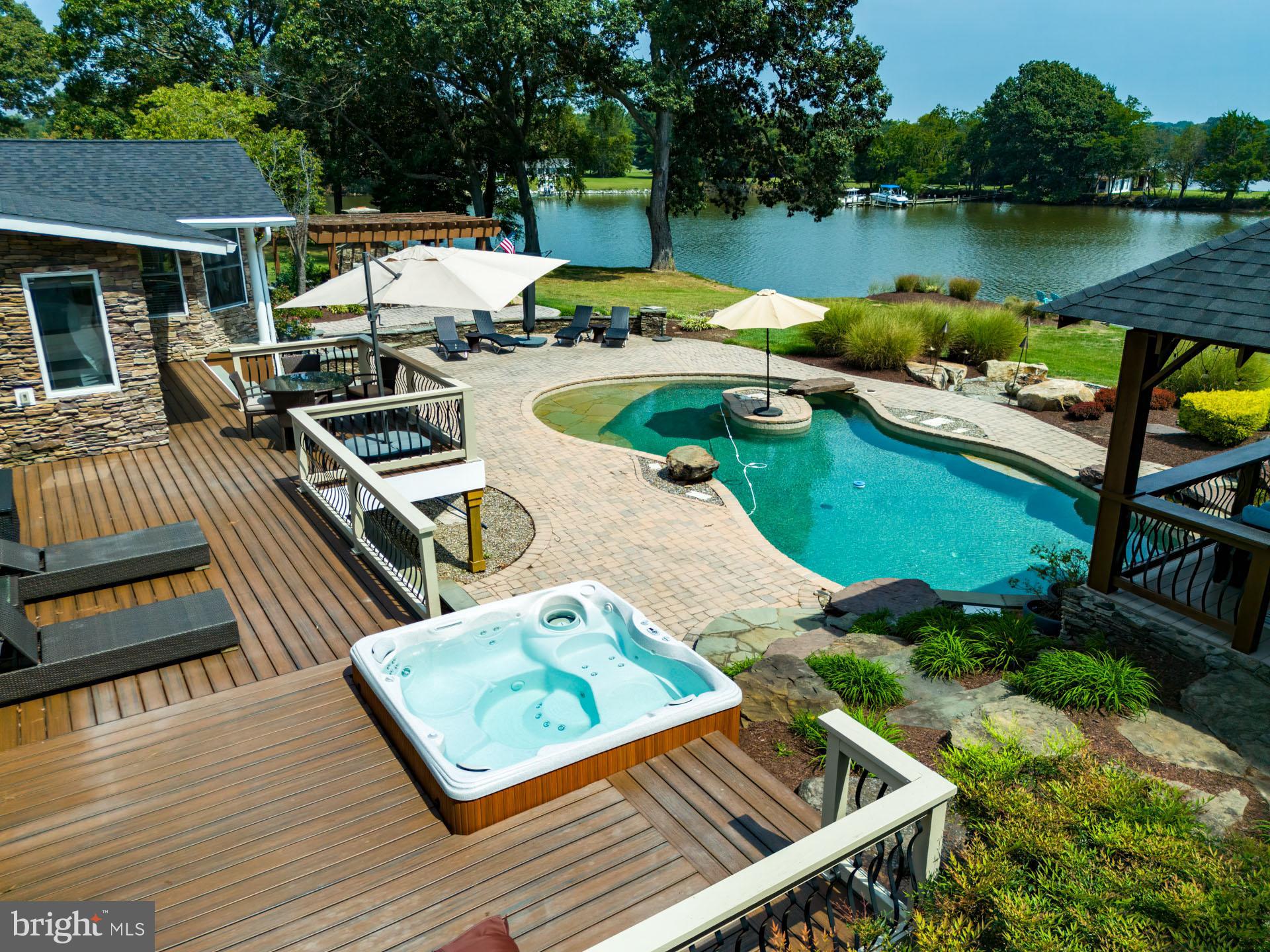 BELLE POINT FARM - Residential