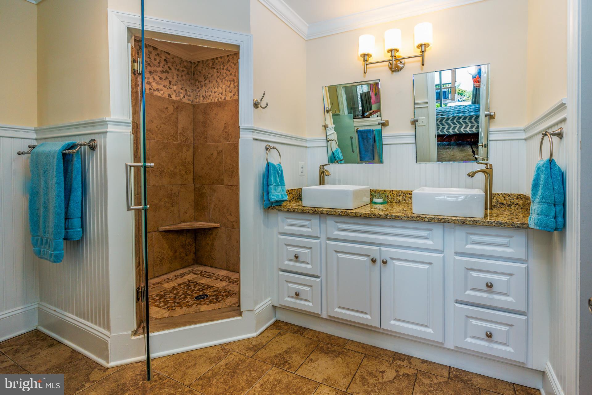 BELLE POINT FARM - Residential