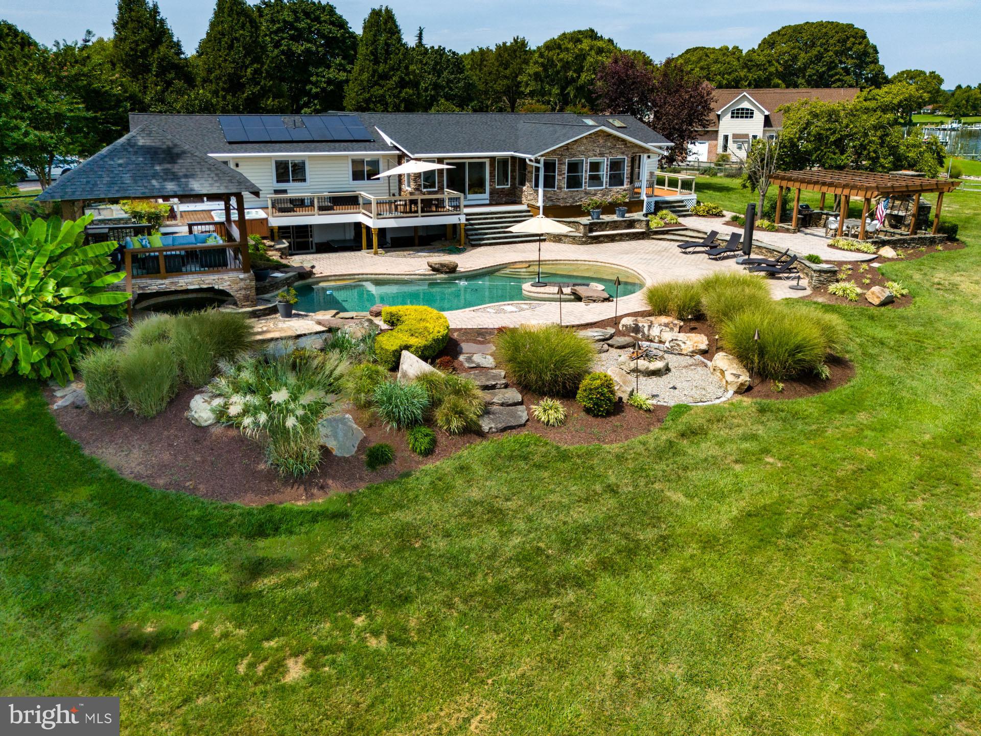 BELLE POINT FARM - Residential