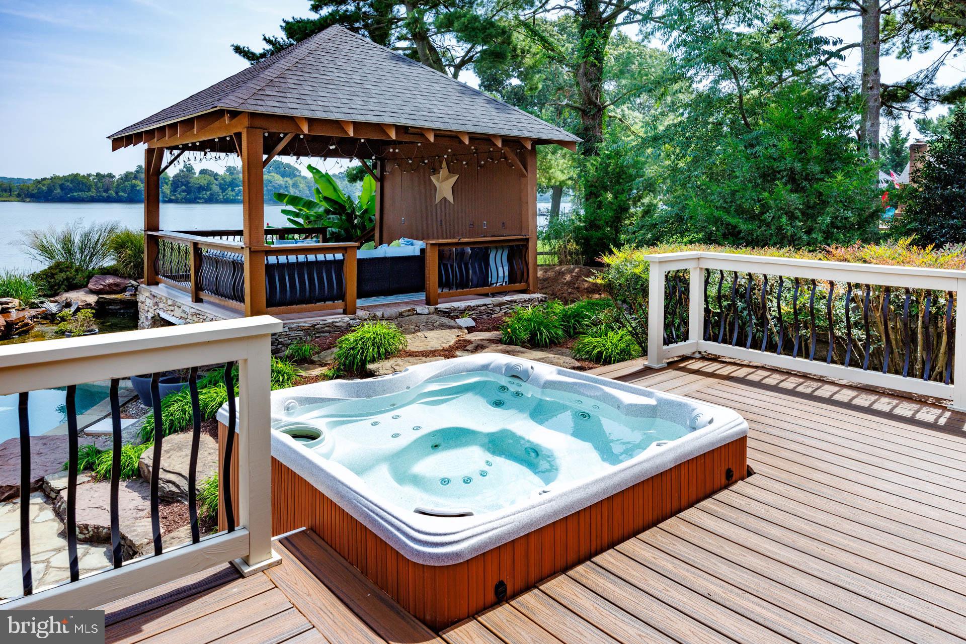 BELLE POINT FARM - Residential