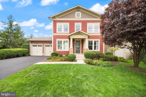 Photo of 24921 Balmoral Glen Court, ALDIE, VA 20105 (MLS # VALO2134534)
