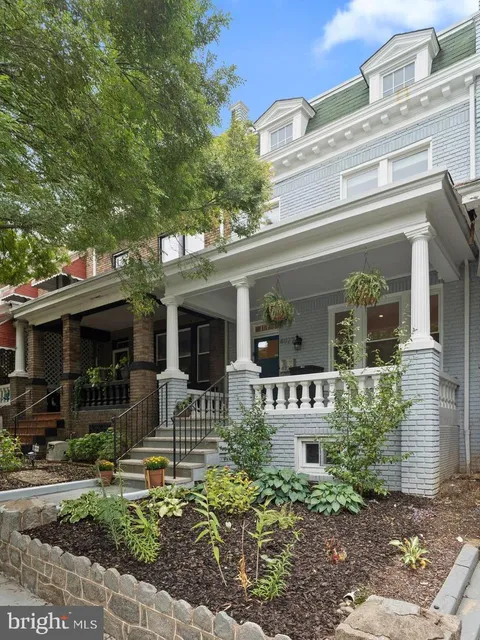 MLS: DCDC2261412