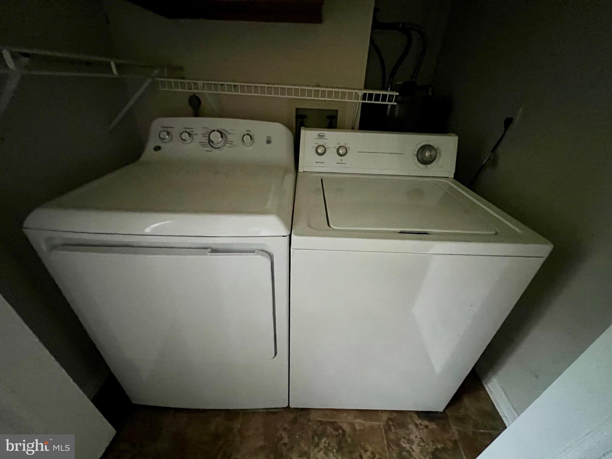 LAKE WILDERNESS - Residential Lease