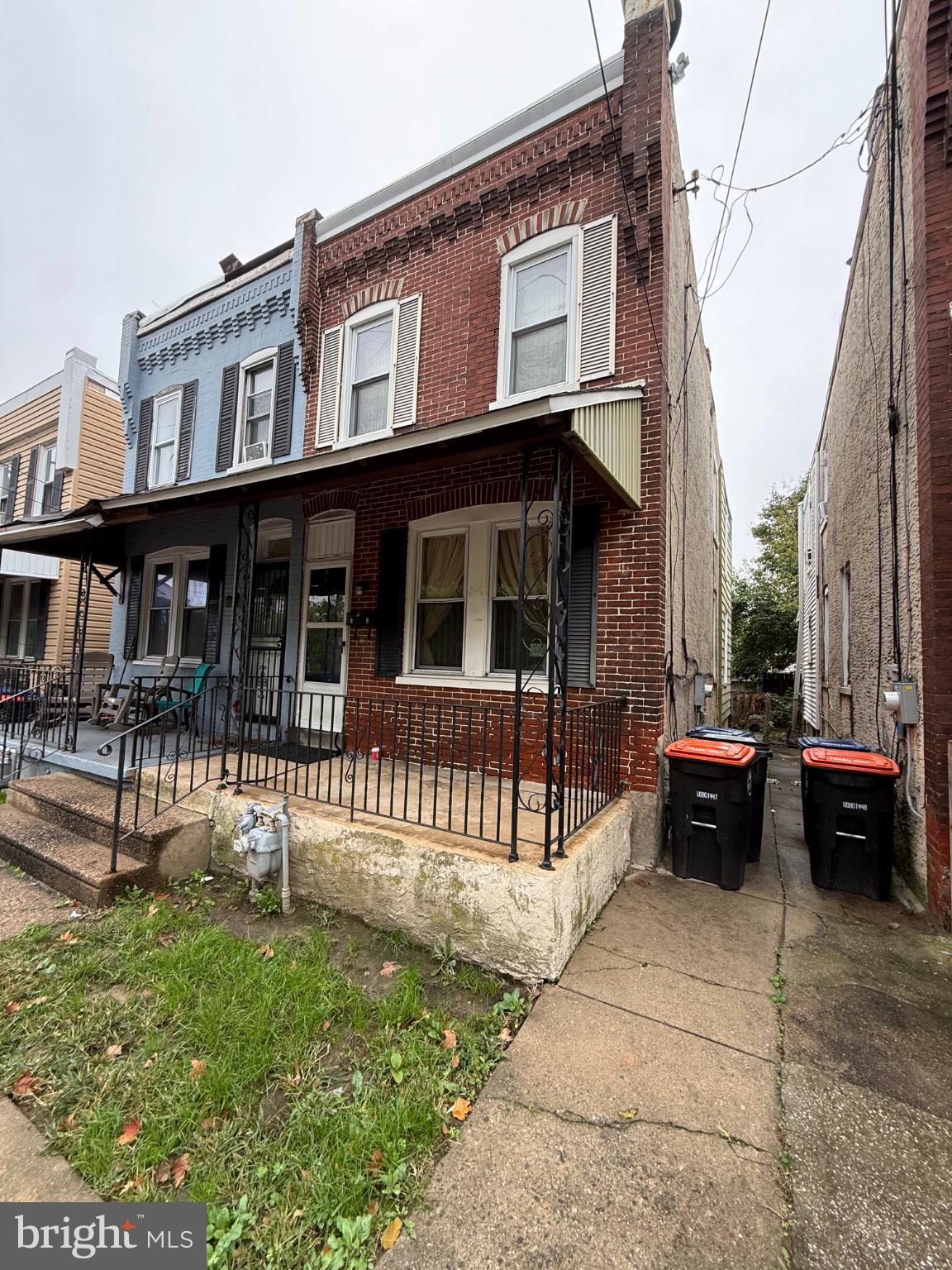 623 E 12TH STREET