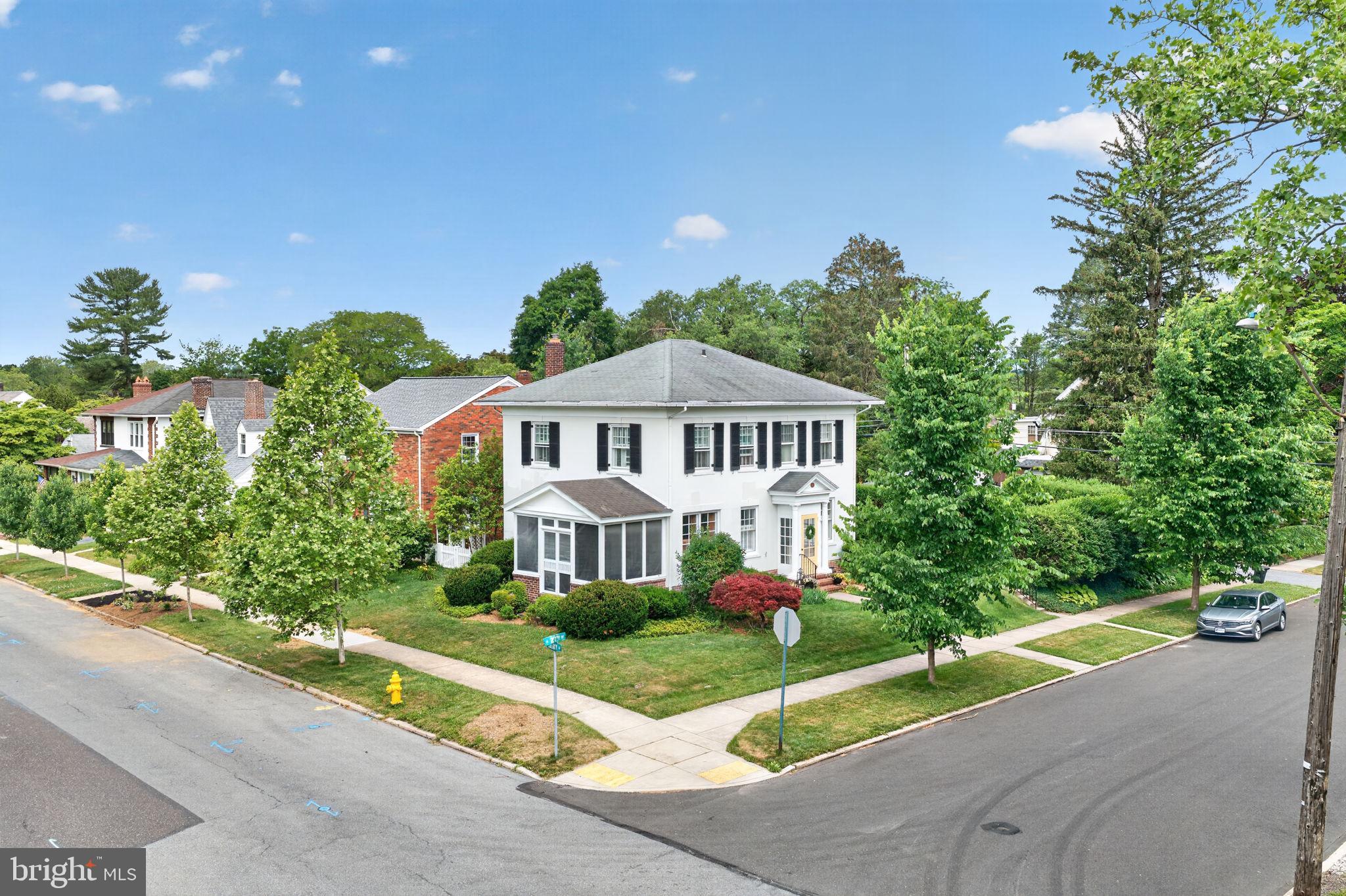 502 N 27TH STREET