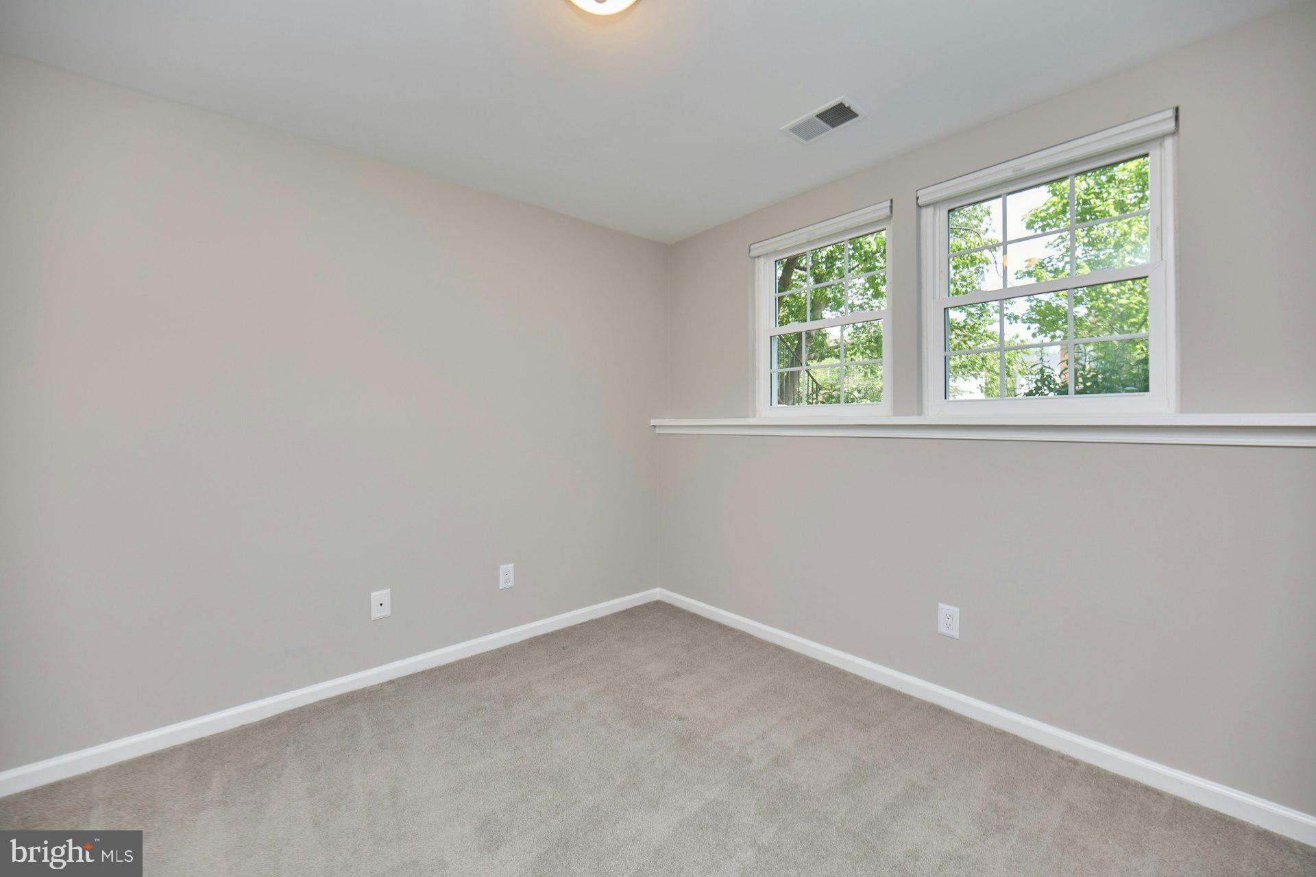 GREENHILL CROSSING - Residential