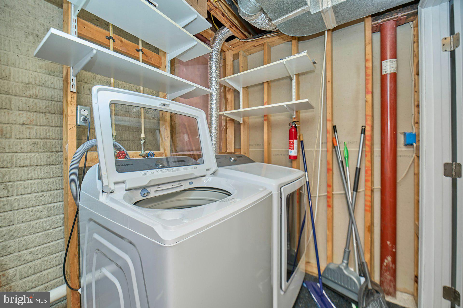 GREENHILL CROSSING - Residential