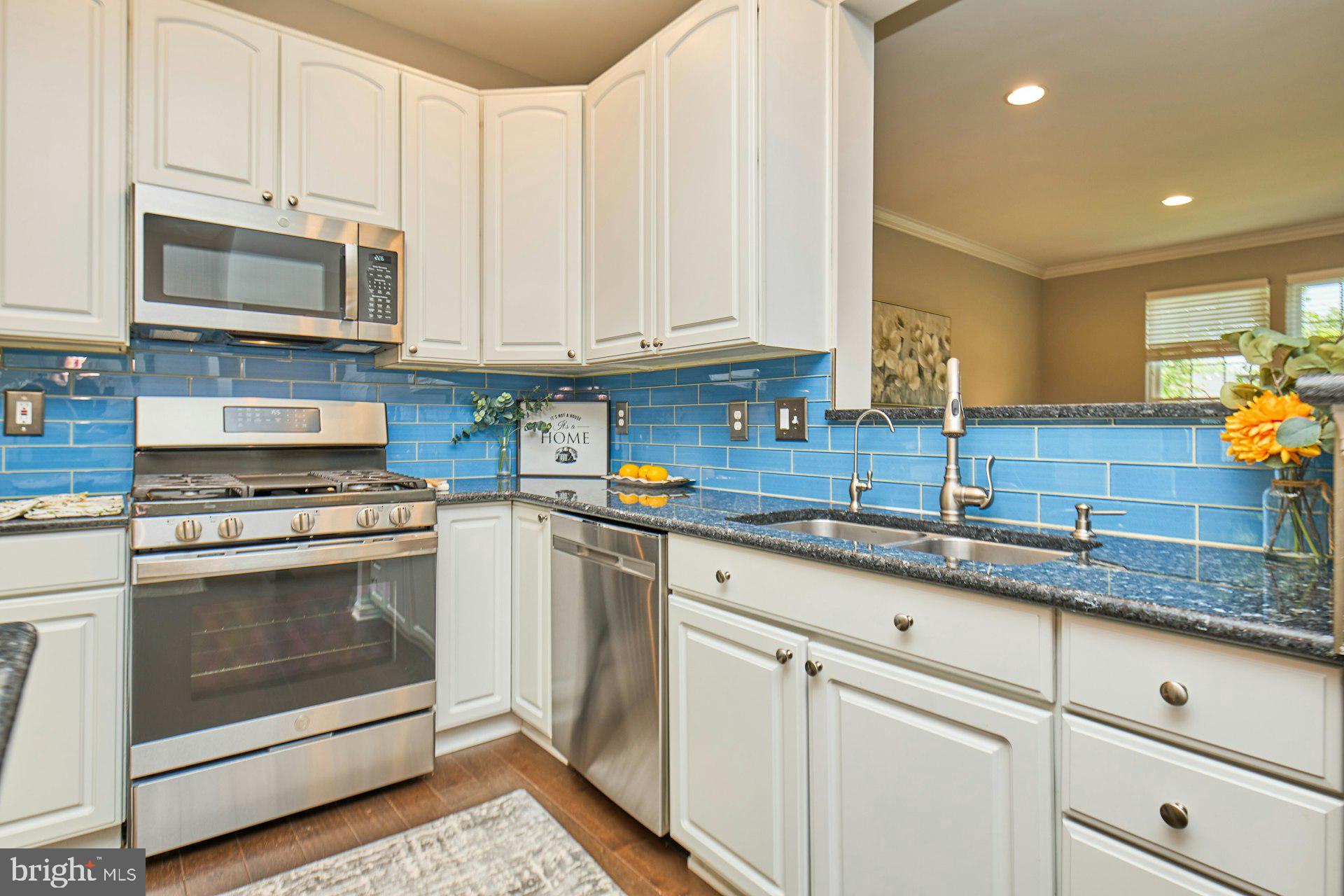 GREENHILL CROSSING - Residential