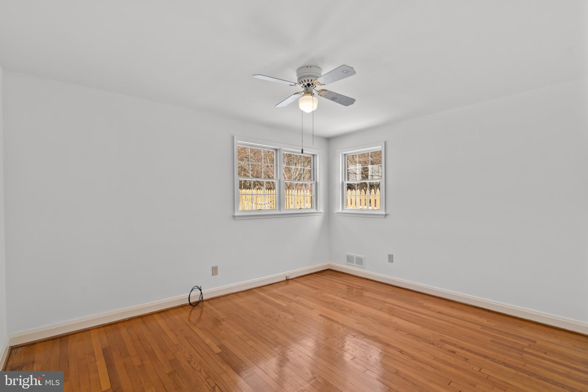 KNOLLWOOD - Residential