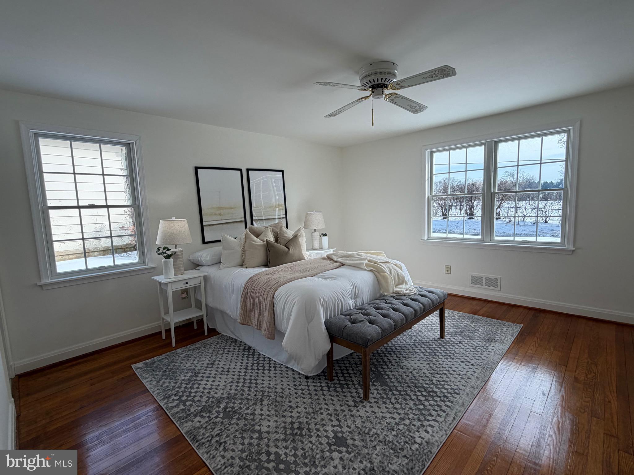 KNOLLWOOD - Residential