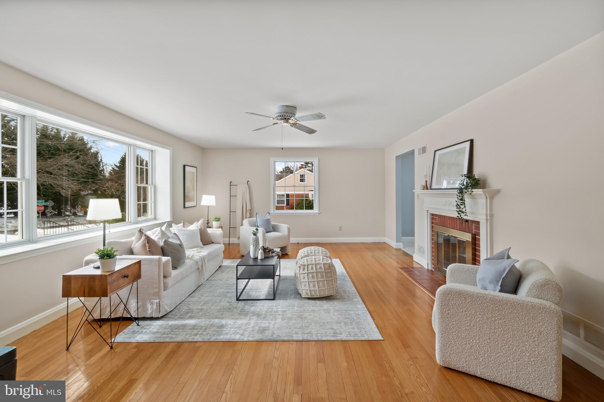 KNOLLWOOD - Residential