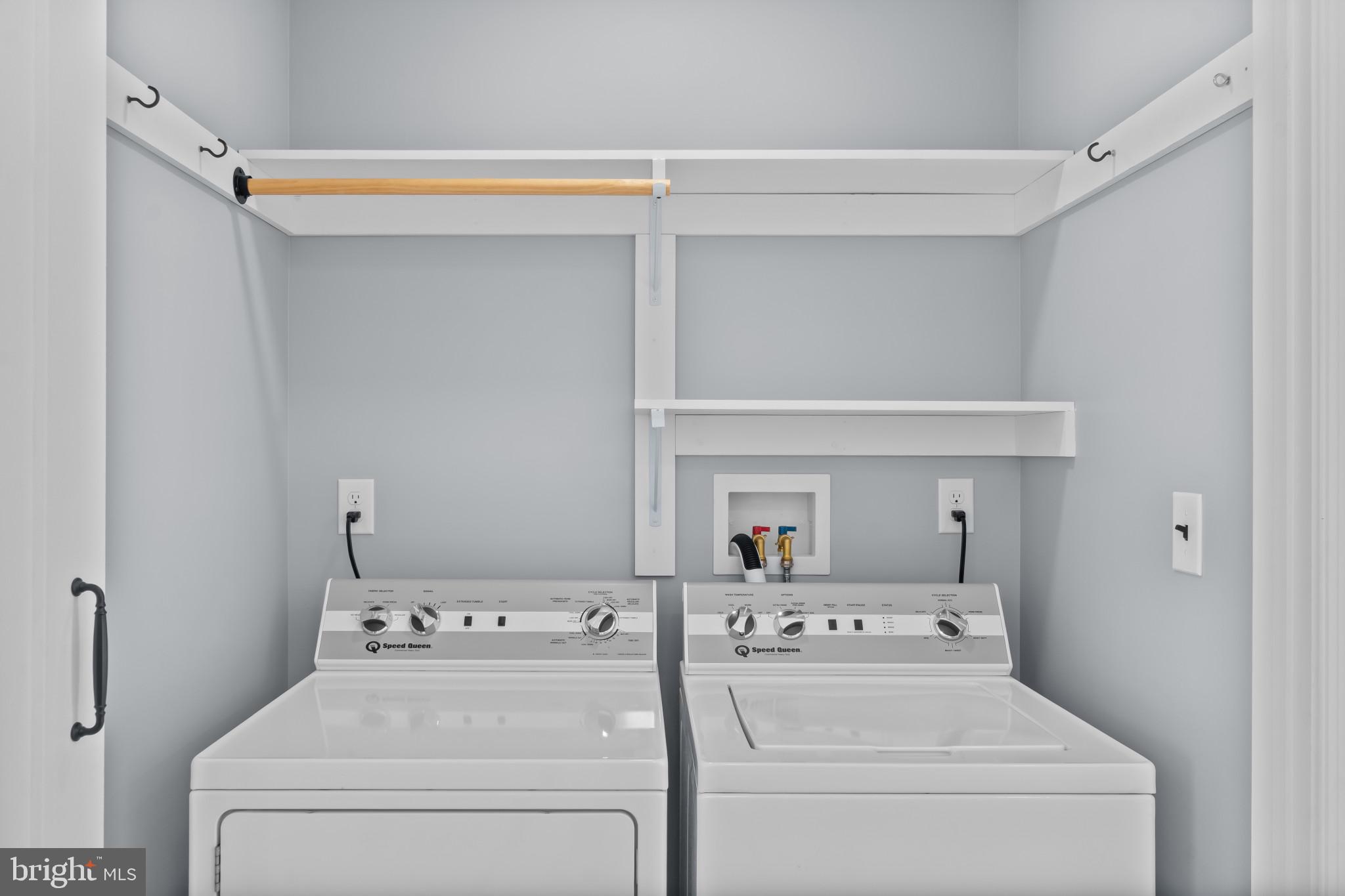 KNOLLWOOD - Residential