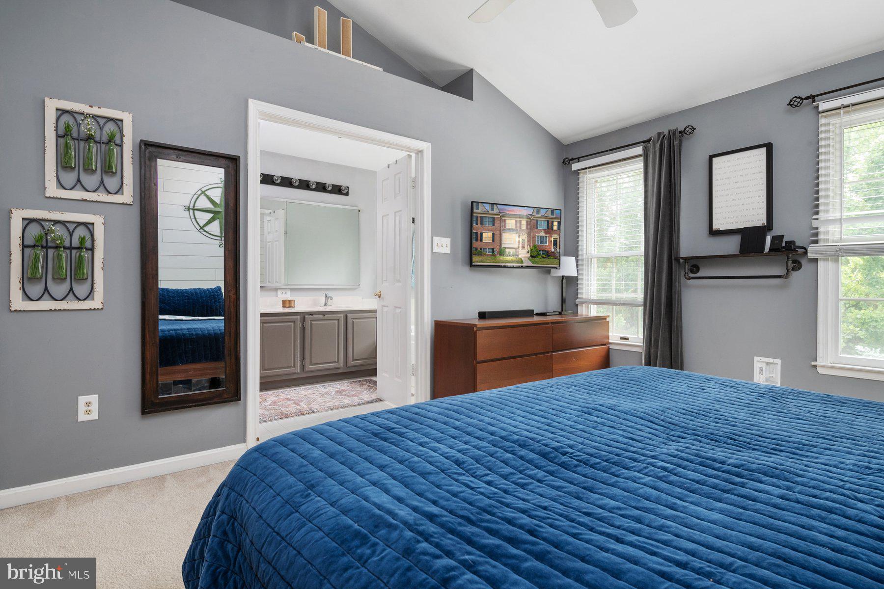 HUNTERS RUN - Residential