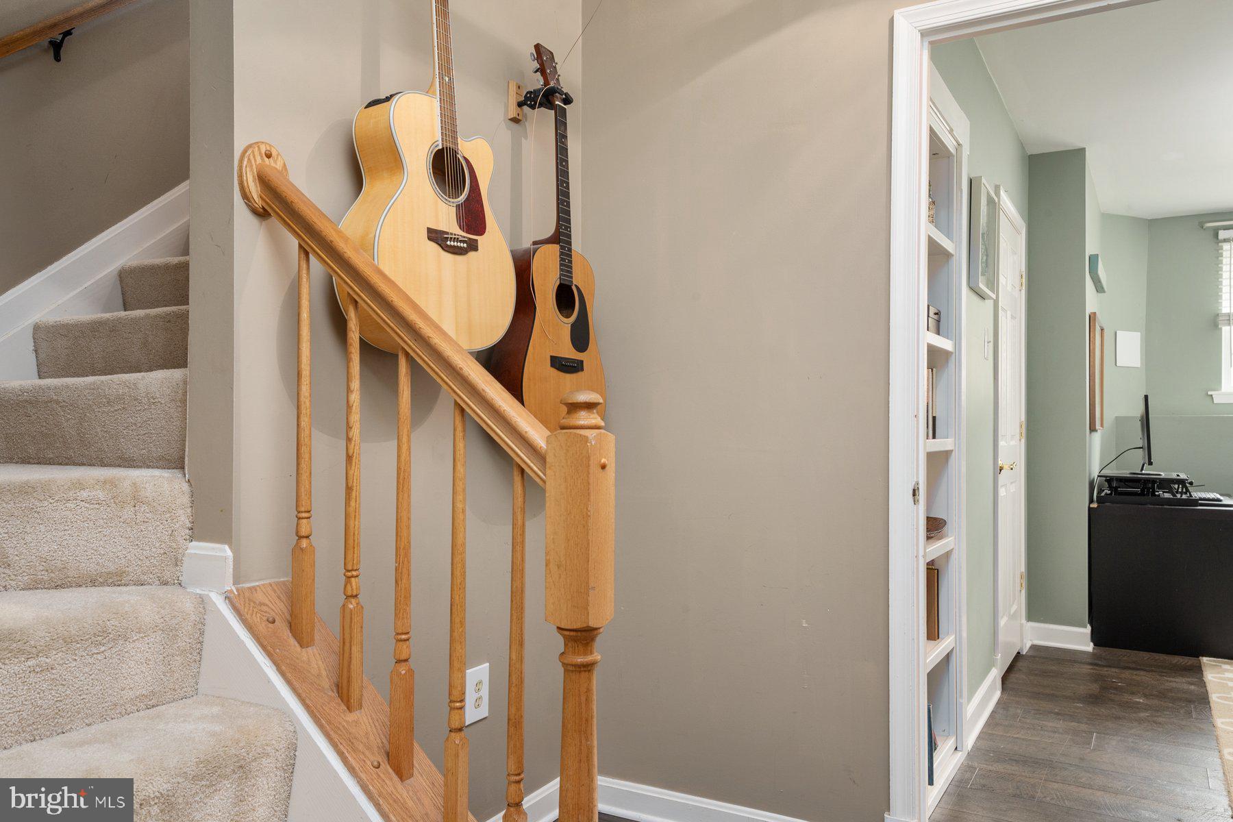 HUNTERS RUN - Residential