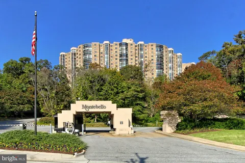 5903 Mount Eagle Drive Unit 203, Alexandria, VA MLS: VAFX2277464
