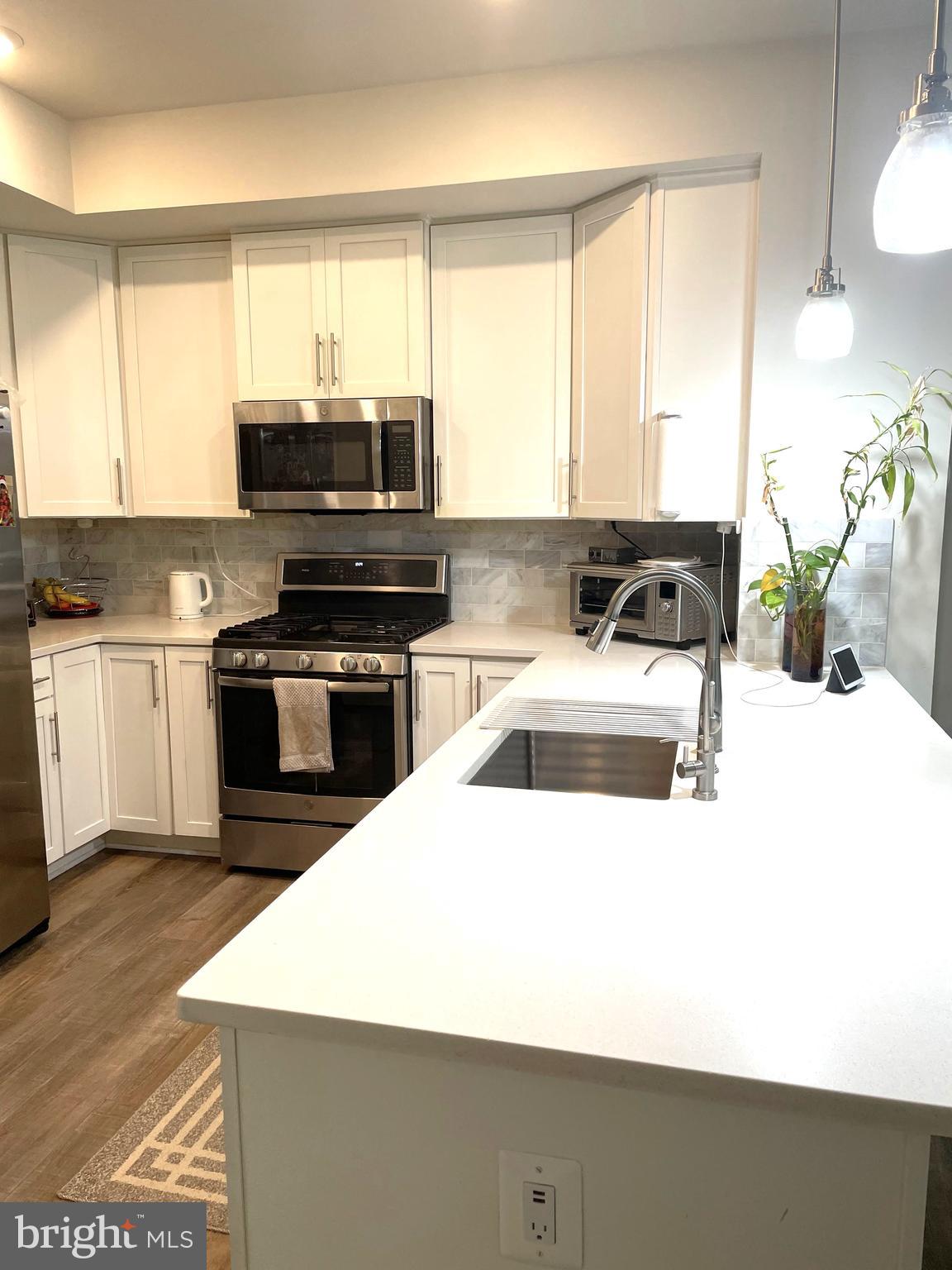 WATERVIEW AT WOODLAND PARK - Residential Lease