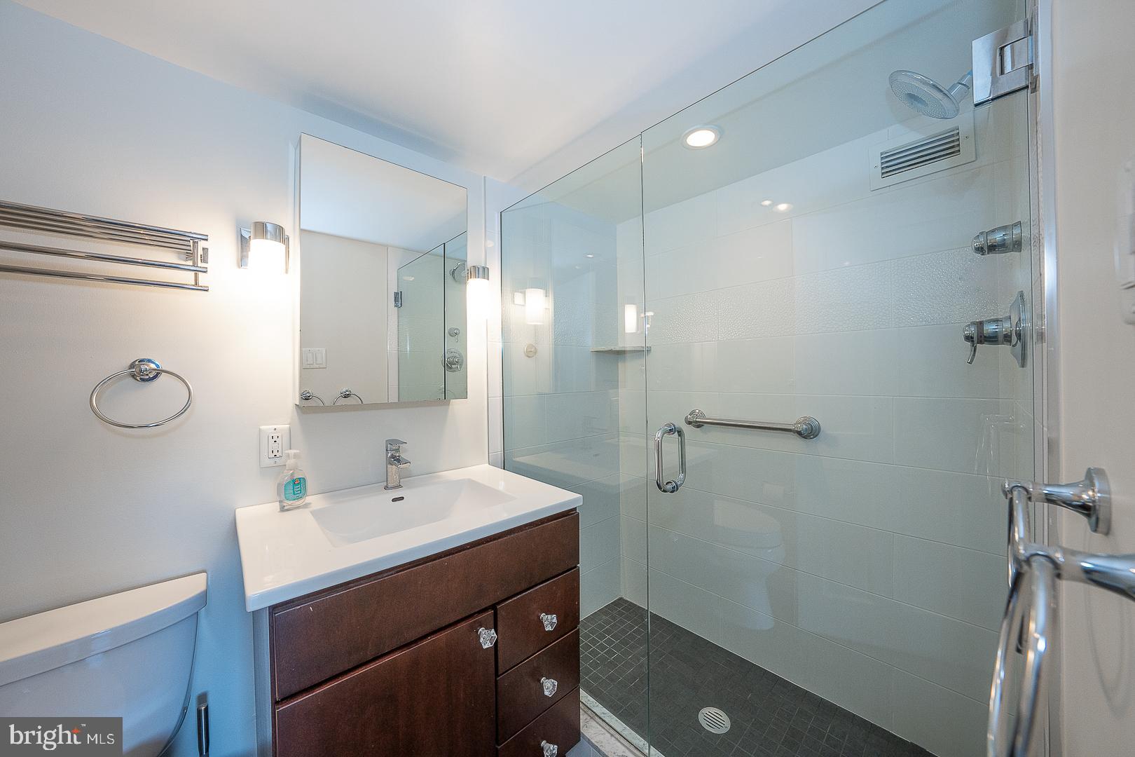 ART MUSEUM AREA - Residential