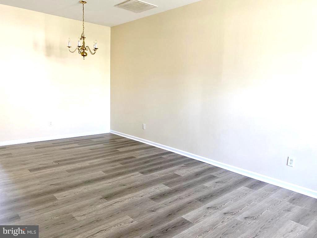 TOWNE SQUARE BATTERY PARK - Residential Lease