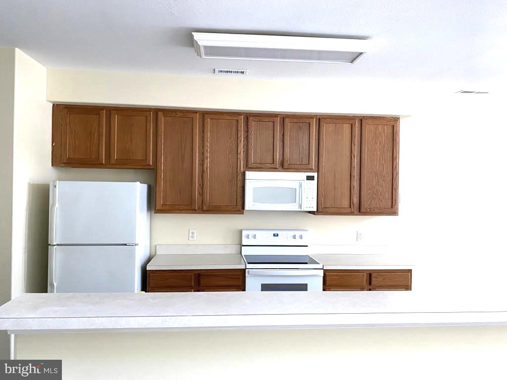 TOWNE SQUARE BATTERY PARK - Residential Lease