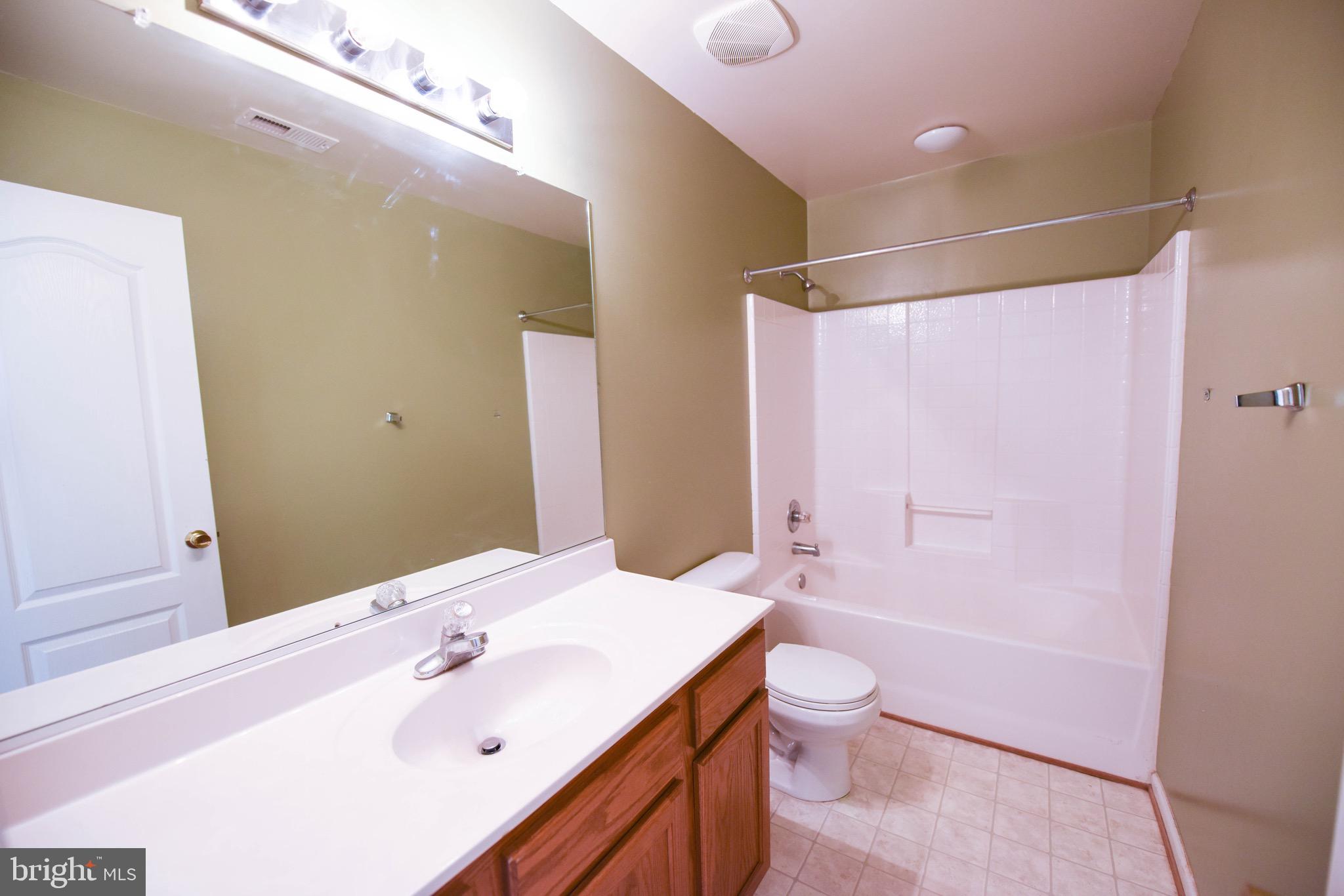 TOWNE SQUARE BATTERY PARK - Residential Lease