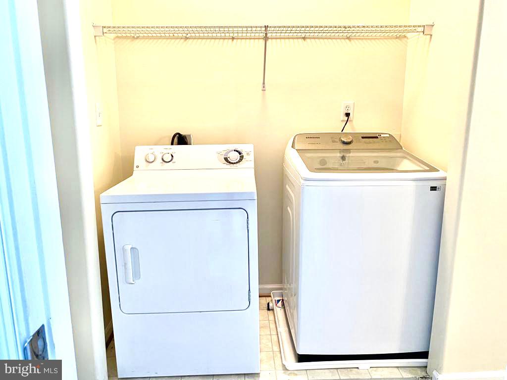 TOWNE SQUARE BATTERY PARK - Residential Lease