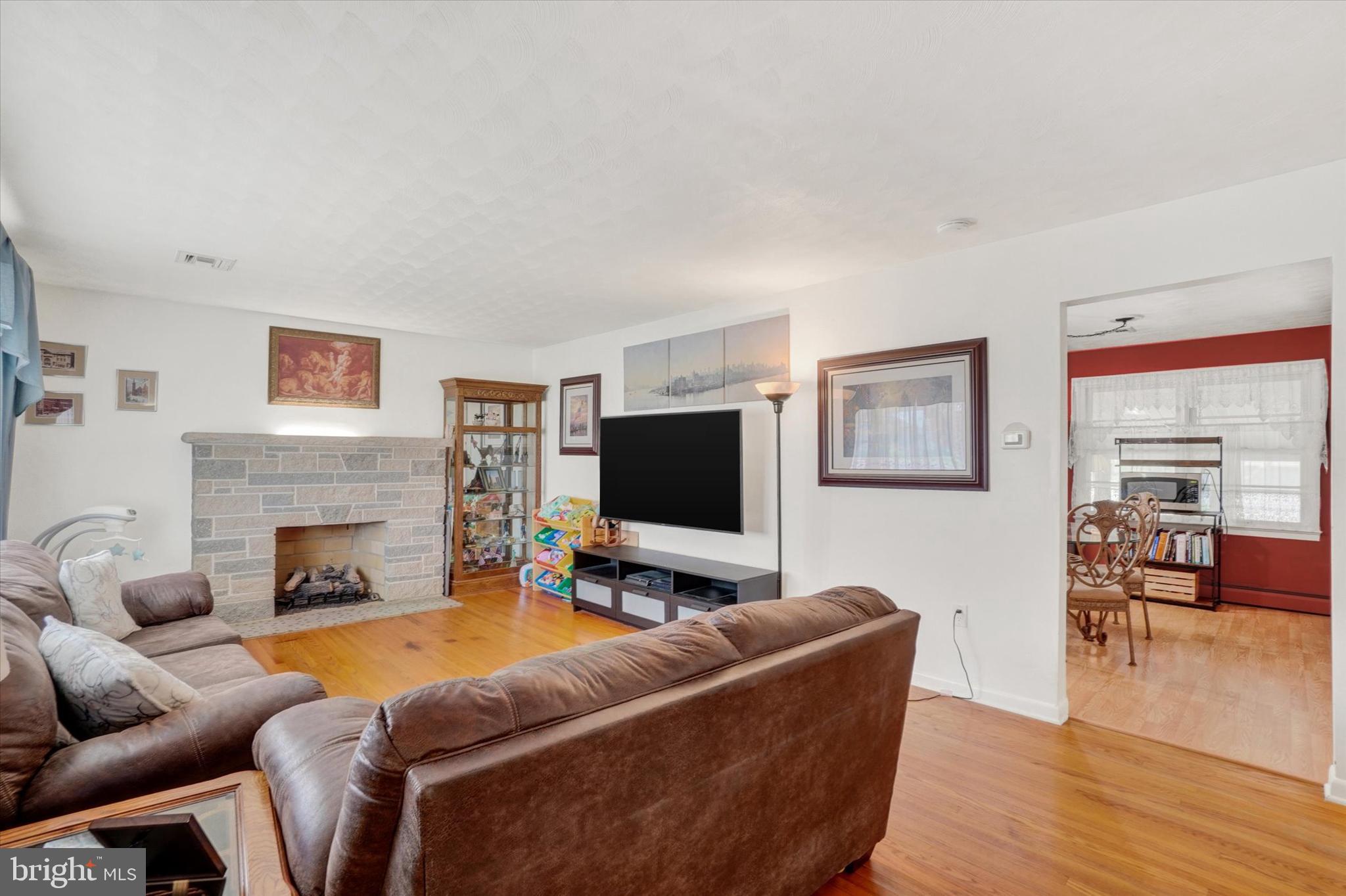 TOWER VILLAGE - Residential