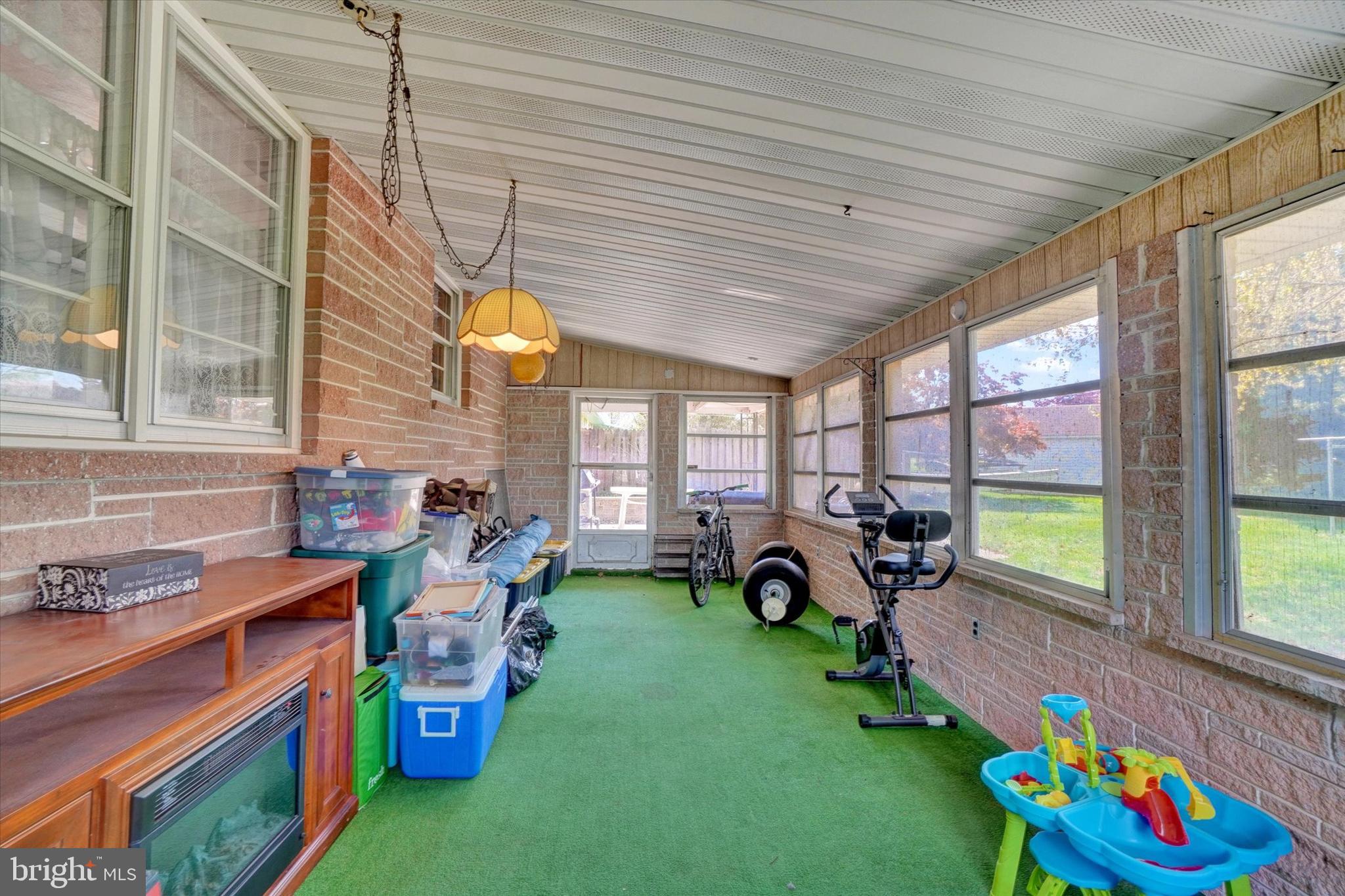 TOWER VILLAGE - Residential