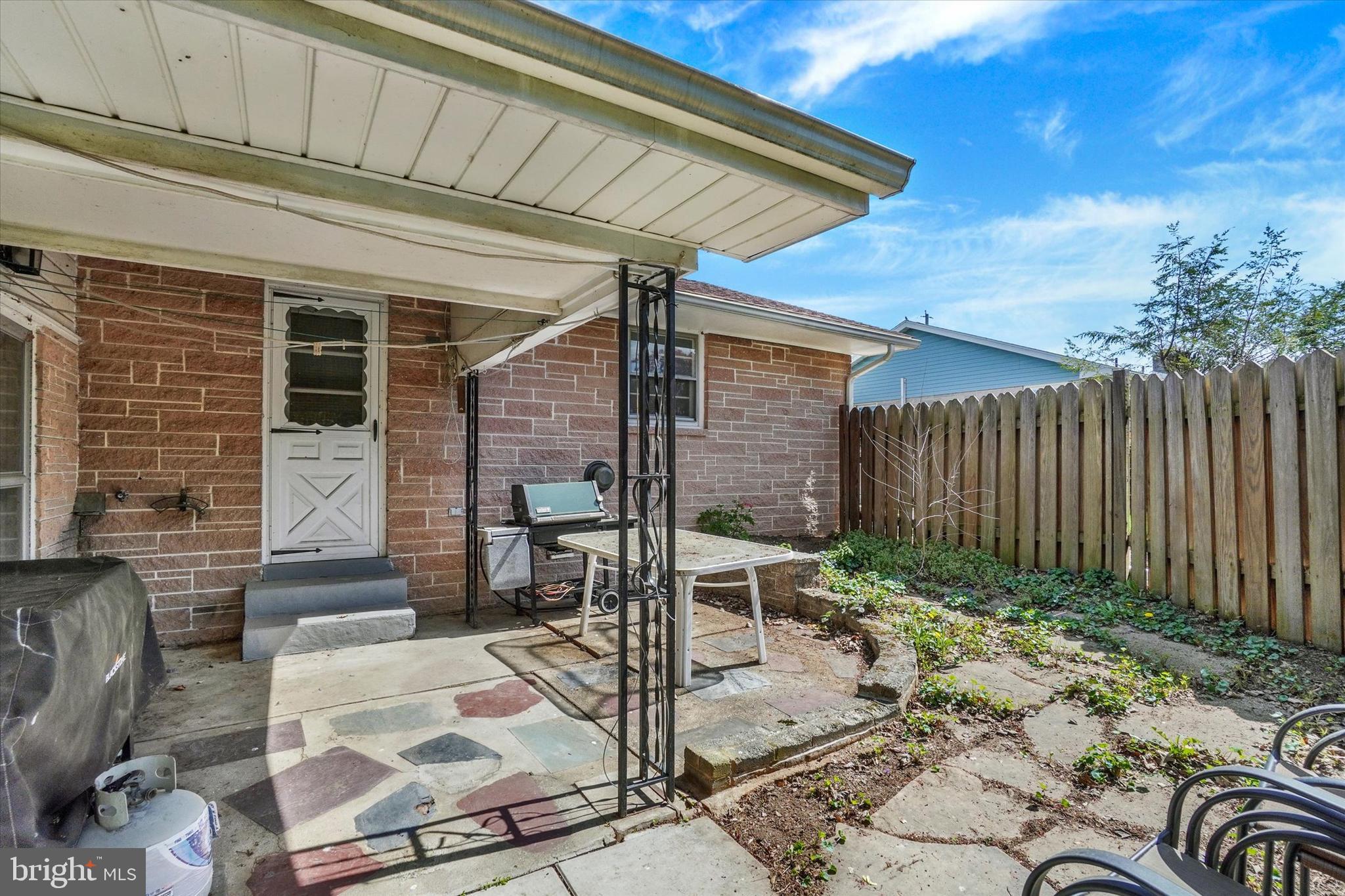 TOWER VILLAGE - Residential