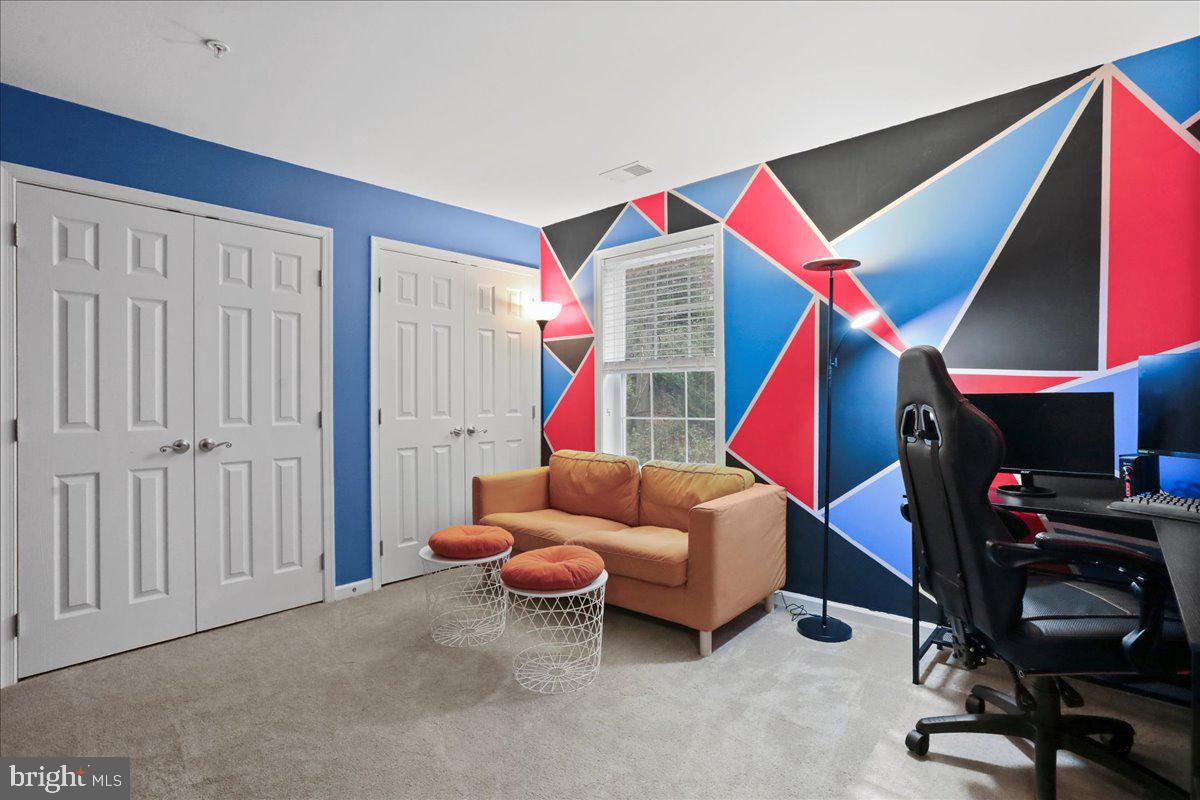 HOLTZINGER OVERLOOK - Residential