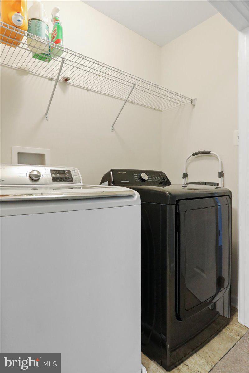 HOLTZINGER OVERLOOK - Residential